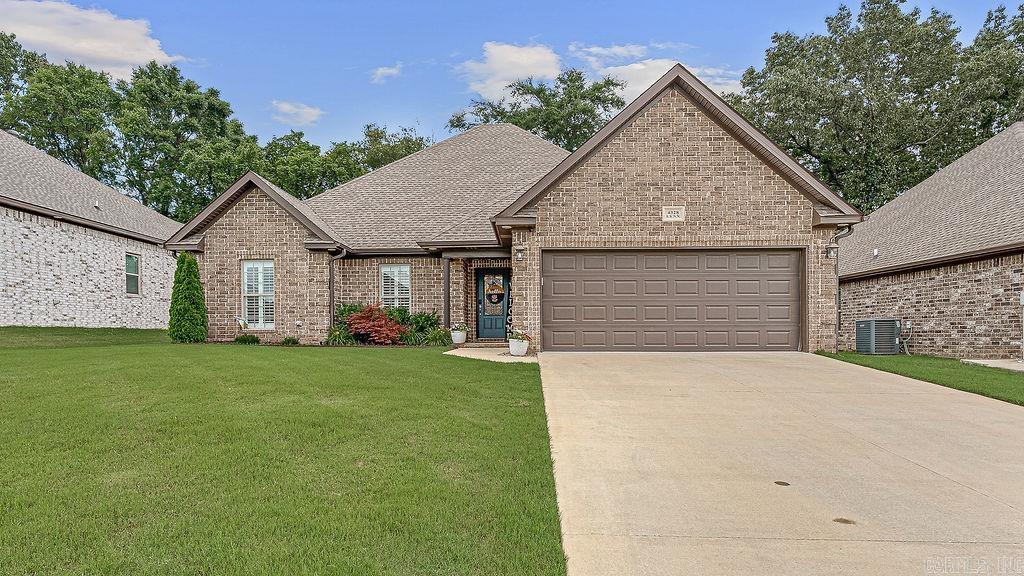 4328 Lynx Lane