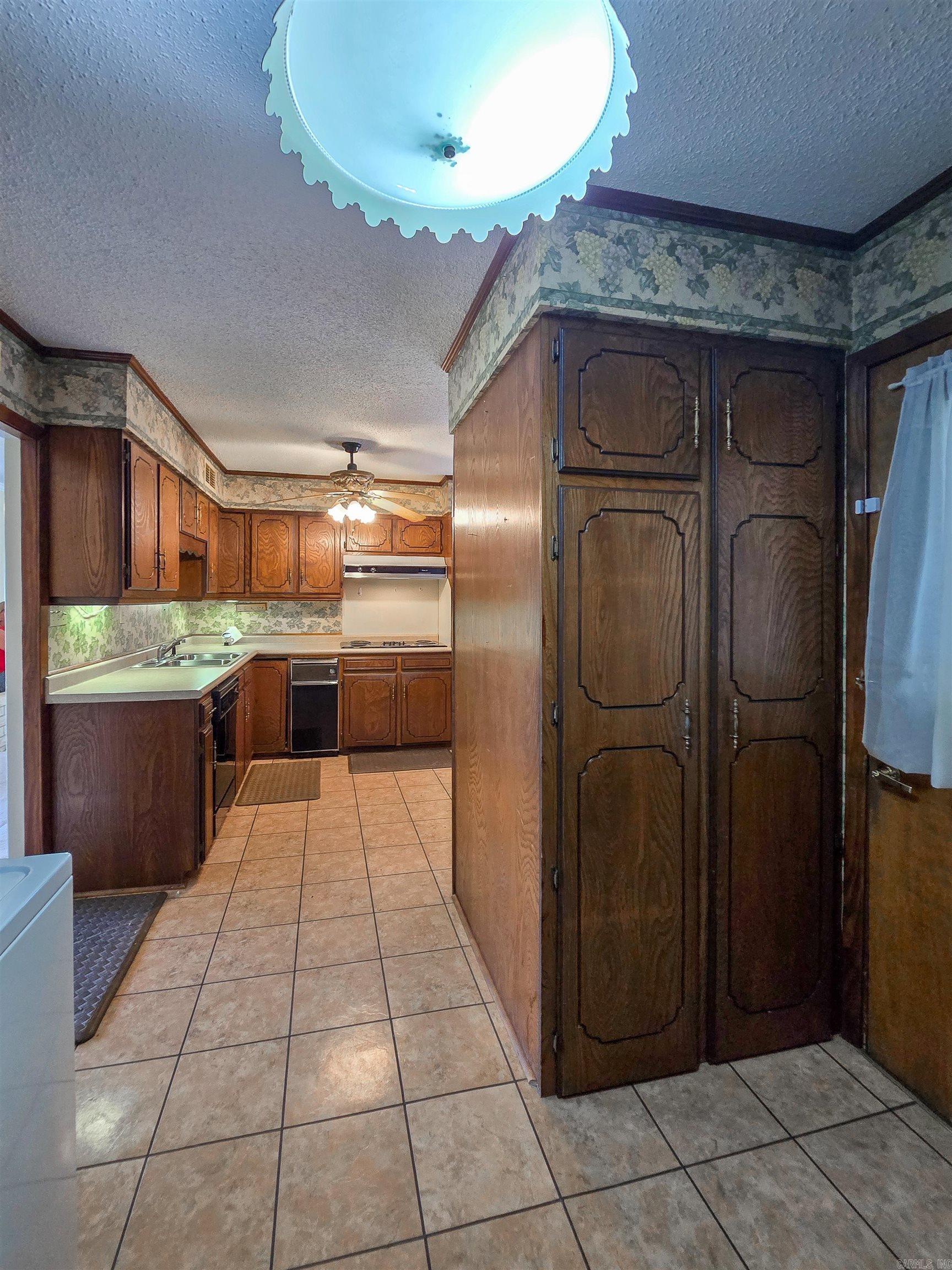 226 Holmes  Lepanto, AR