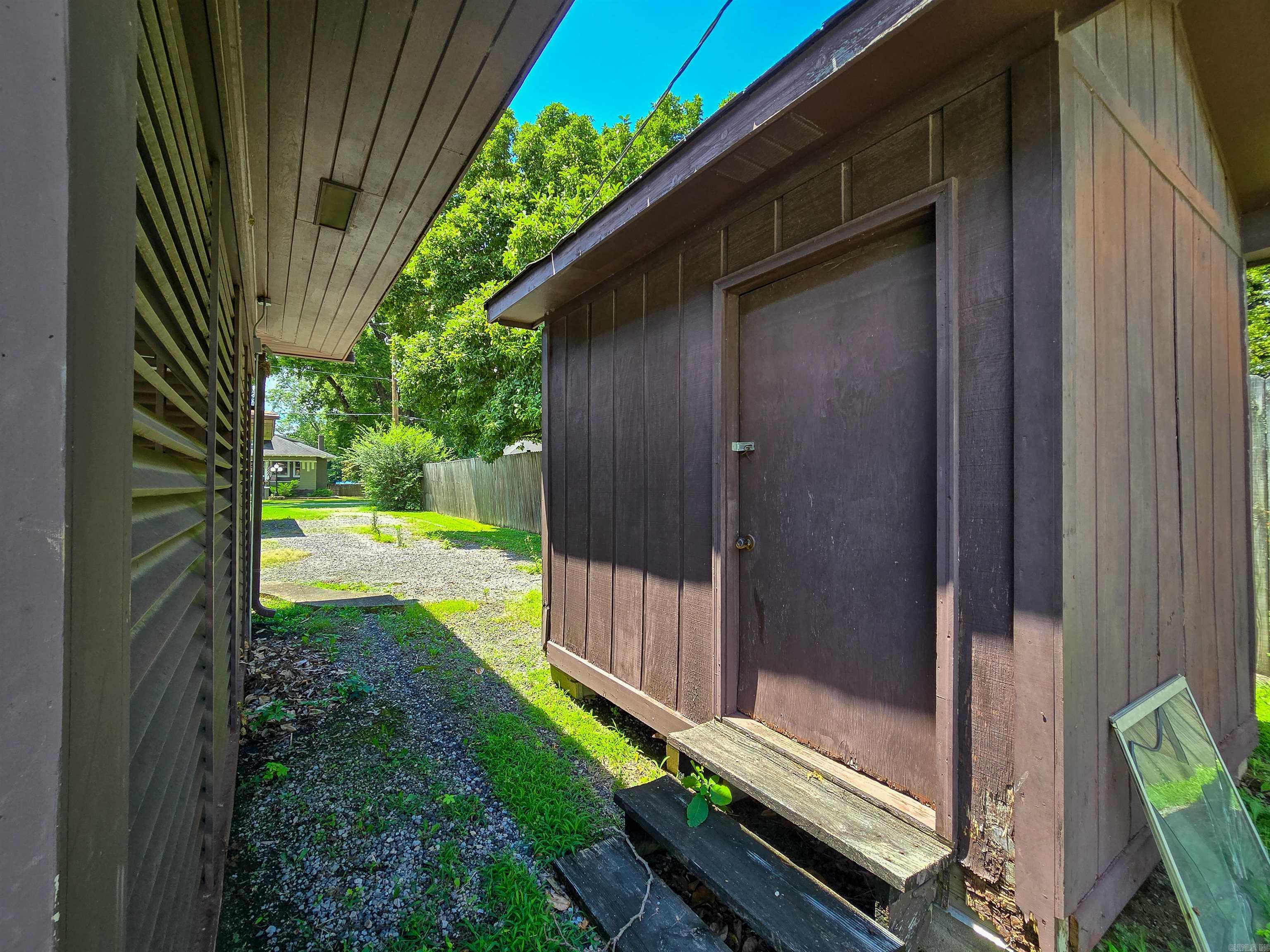 226 Holmes  Lepanto, AR