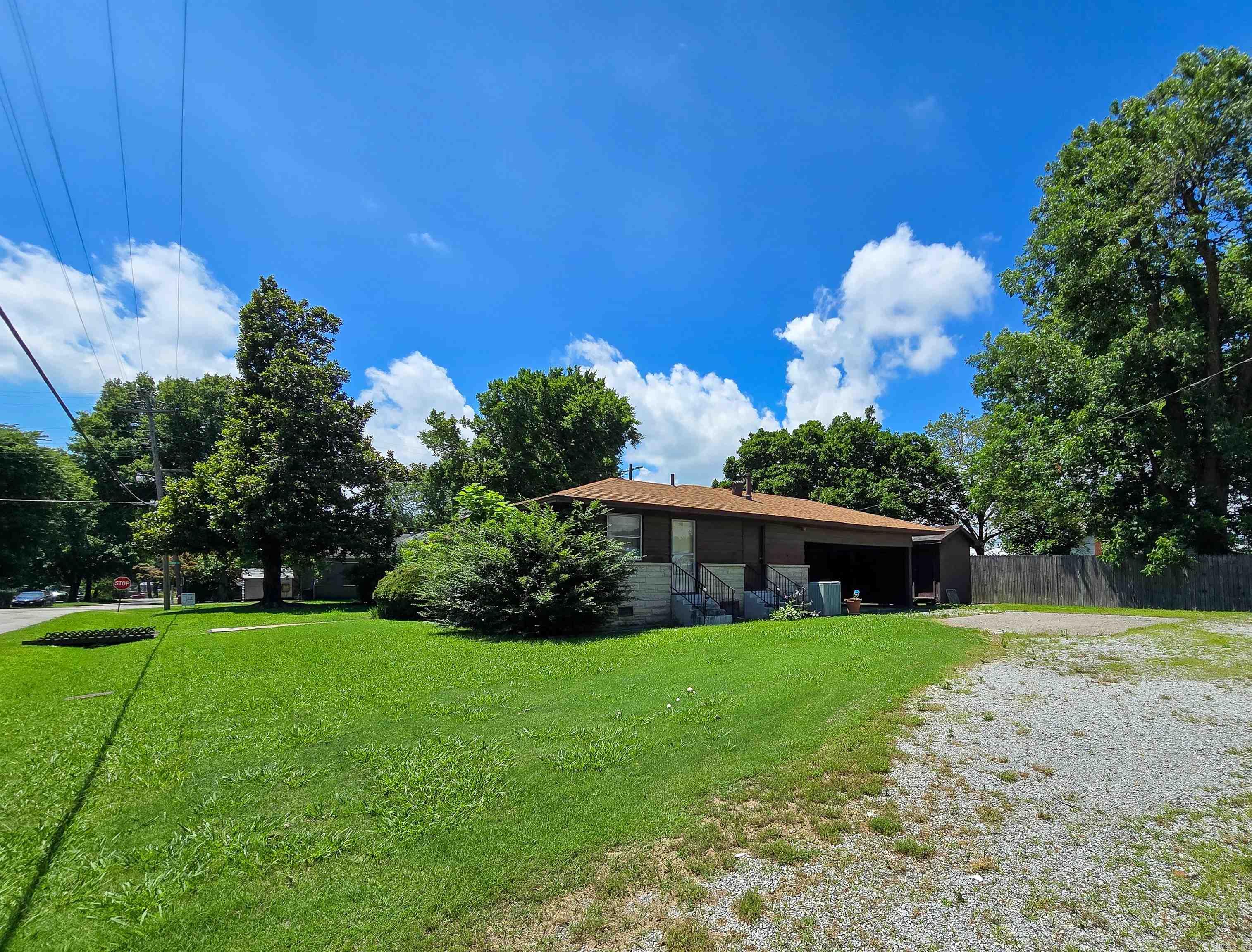 226 Holmes  Lepanto, AR