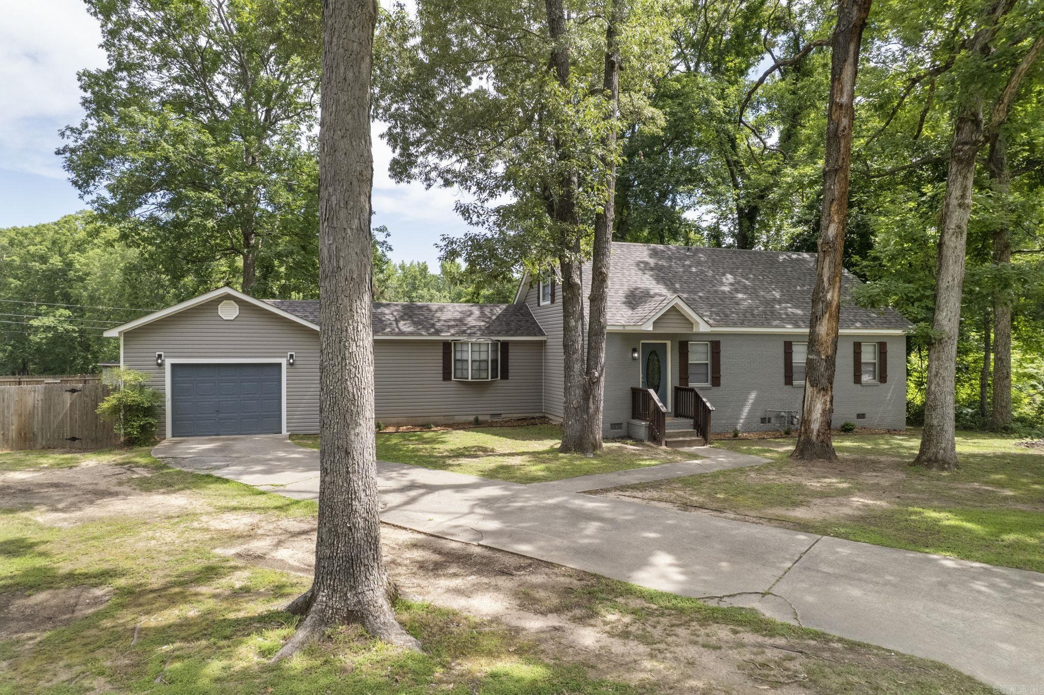 301 Bunker Hill  White Hall, AR