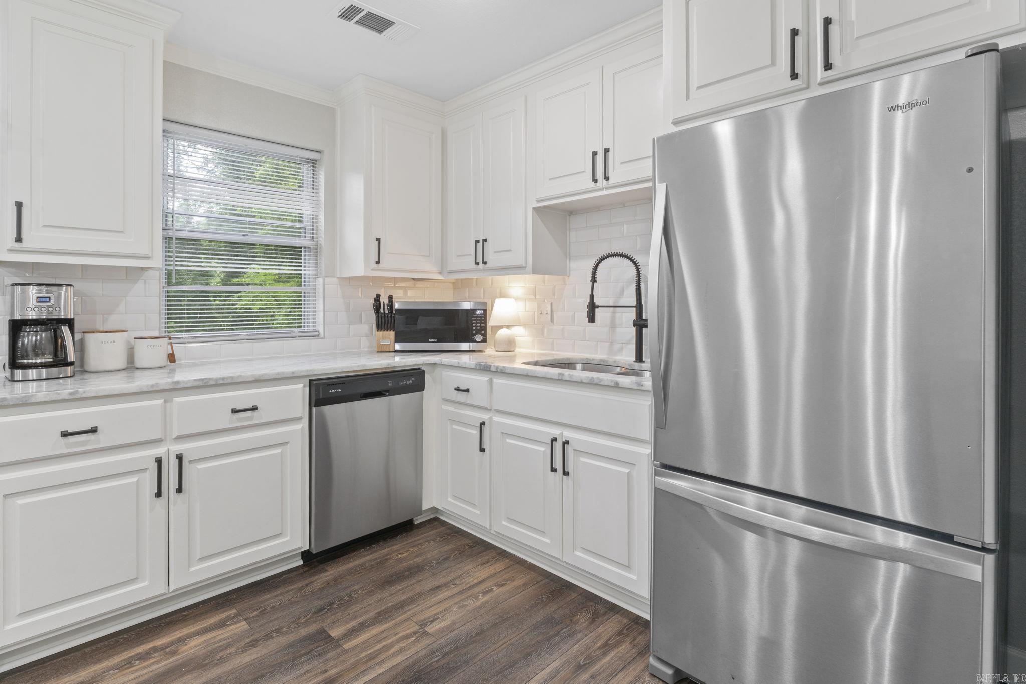 301 Bunker Hill  White Hall, AR