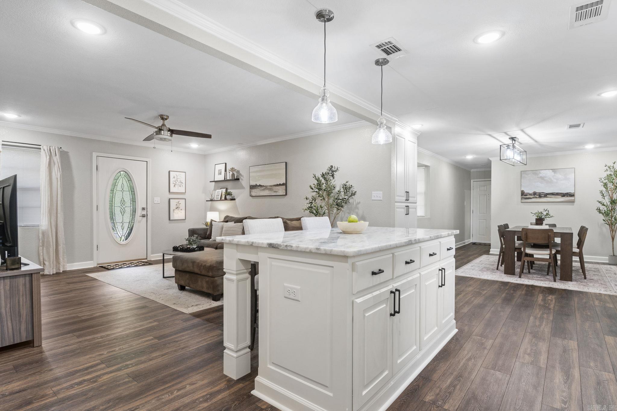301 Bunker Hill  White Hall, AR