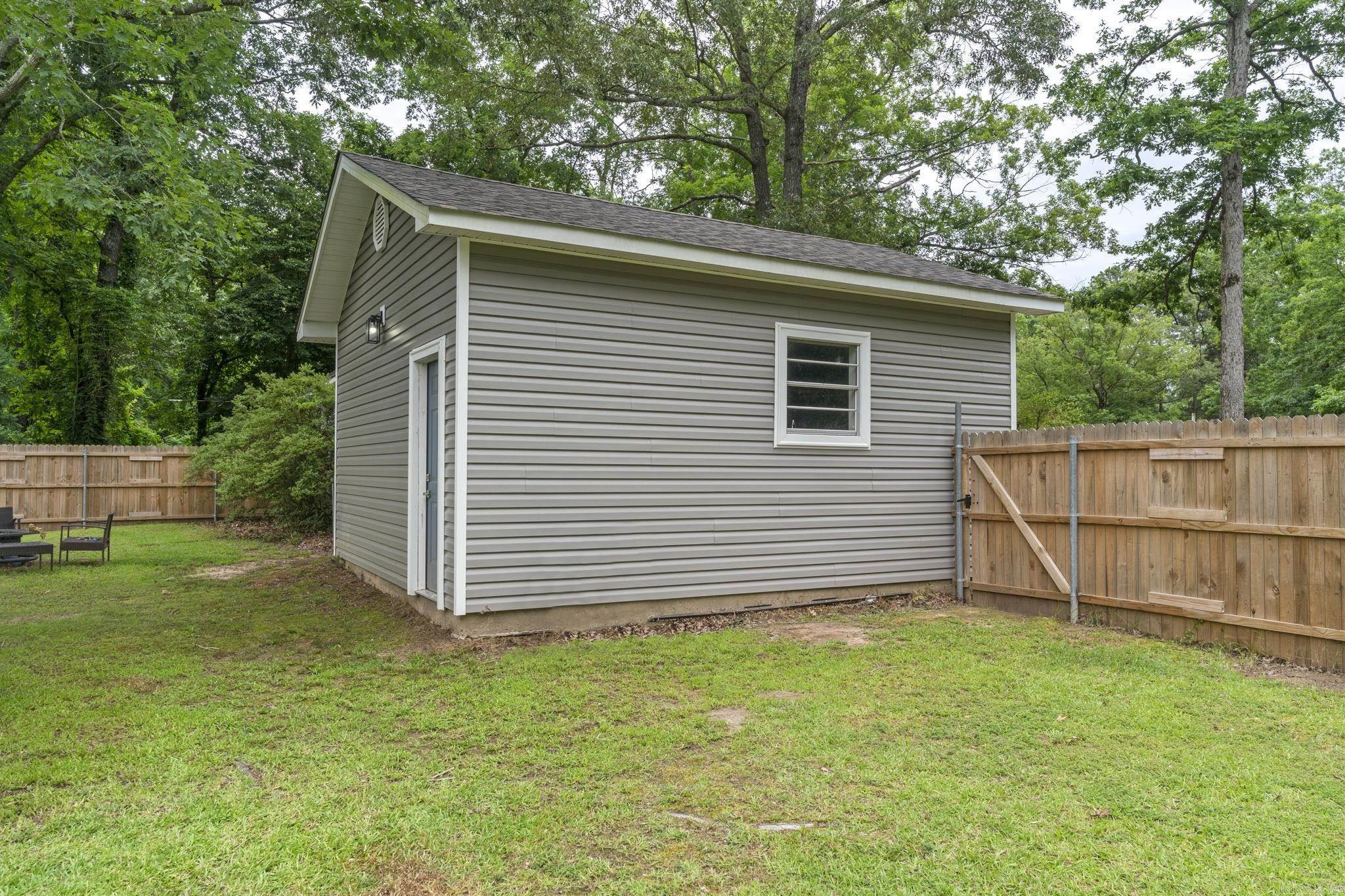 301 Bunker Hill  White Hall, AR