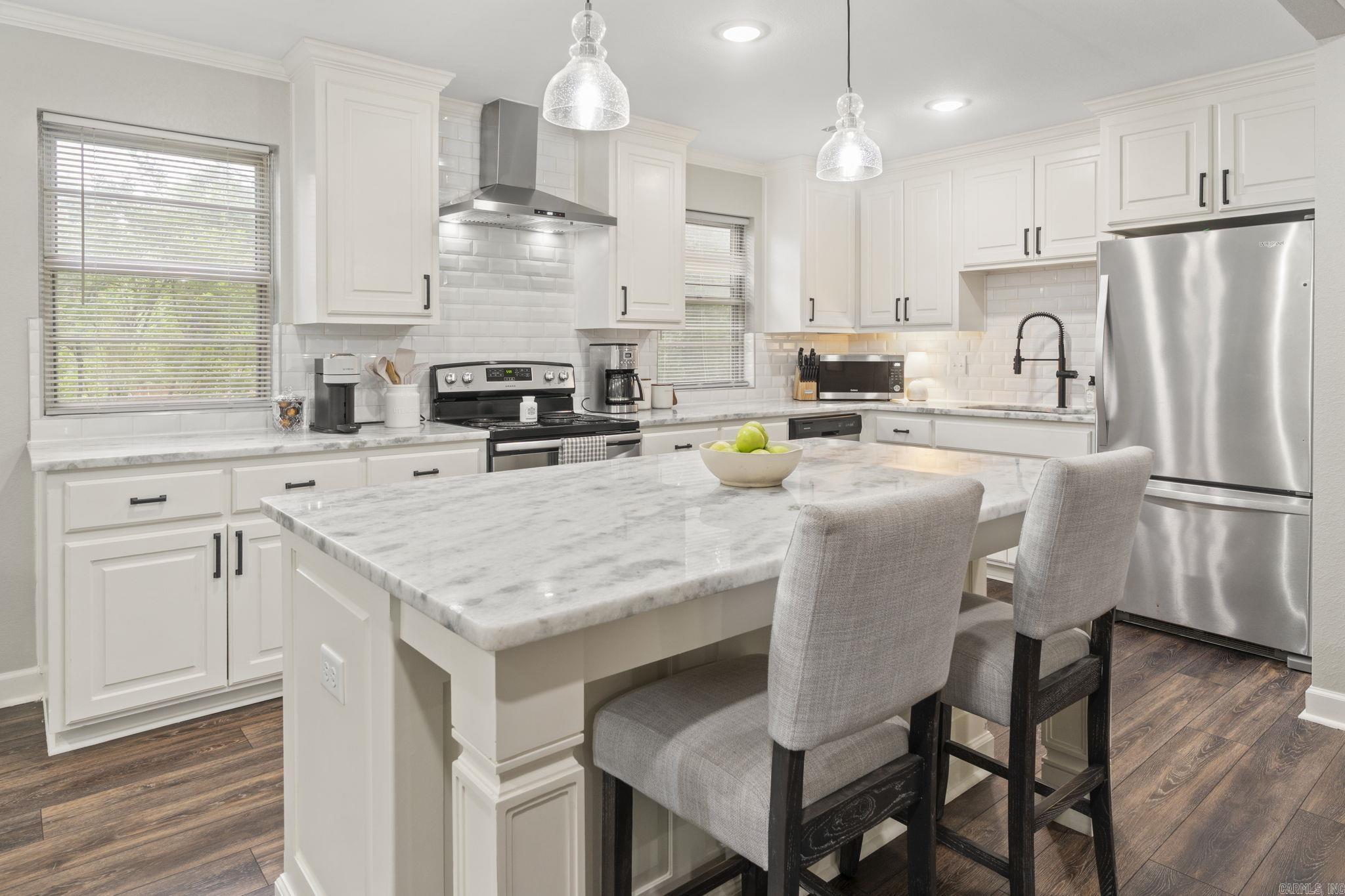 301 Bunker Hill  White Hall, AR