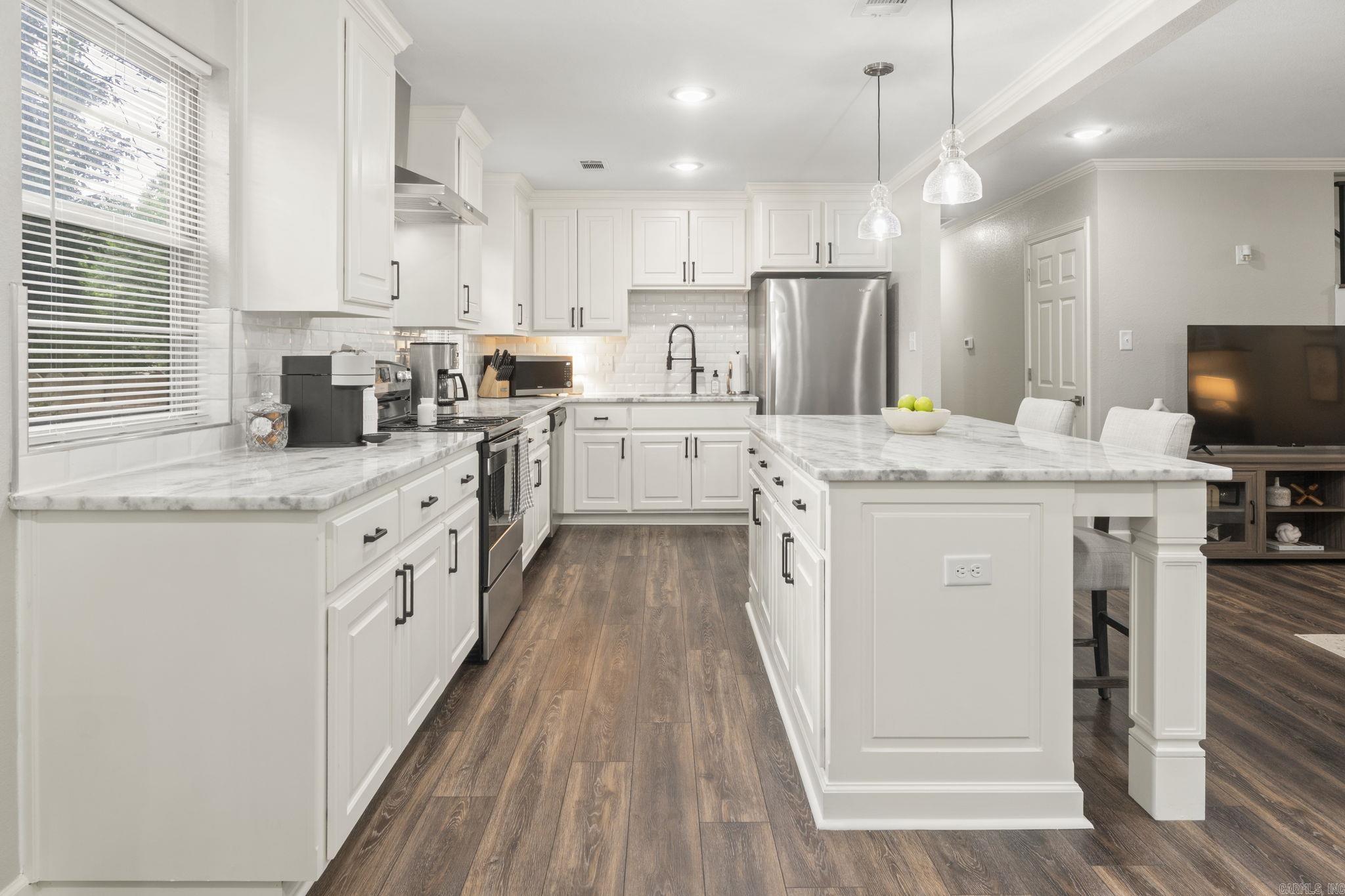 301 Bunker Hill  White Hall, AR