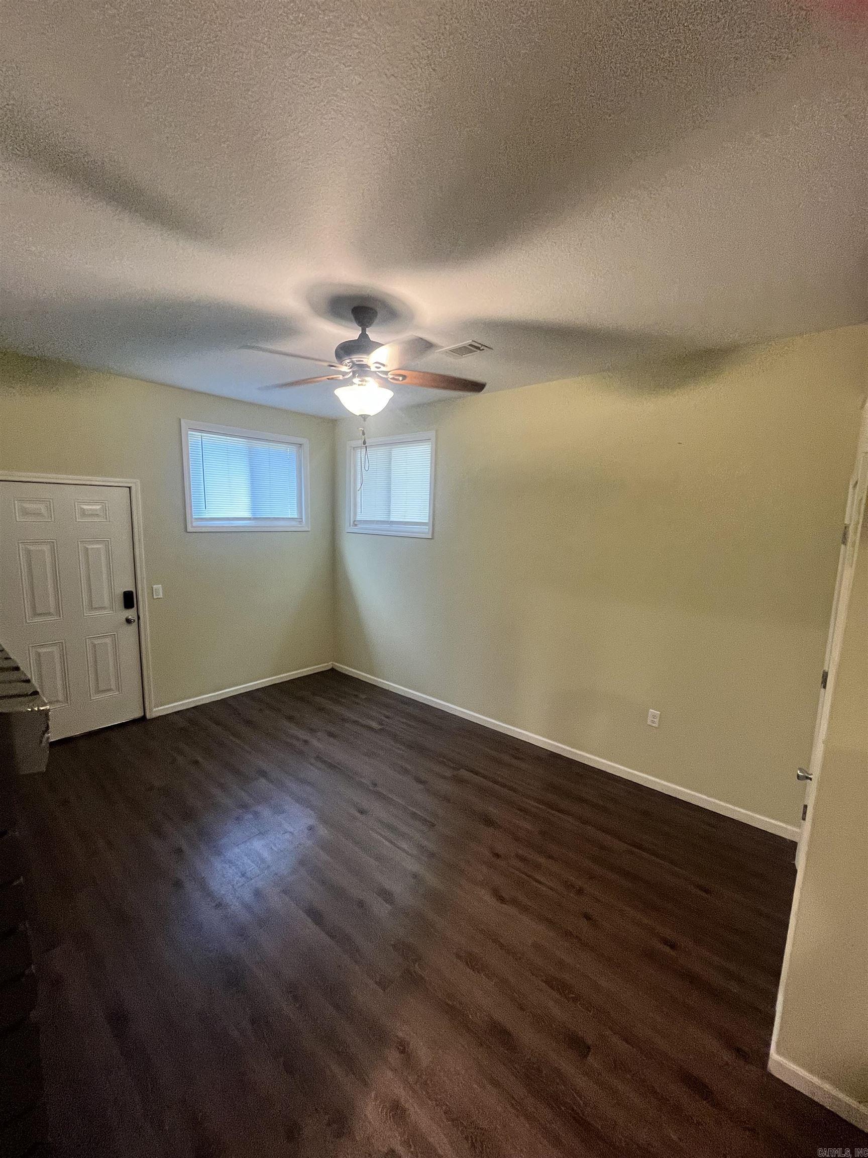 1505 W Park  Searcy, AR