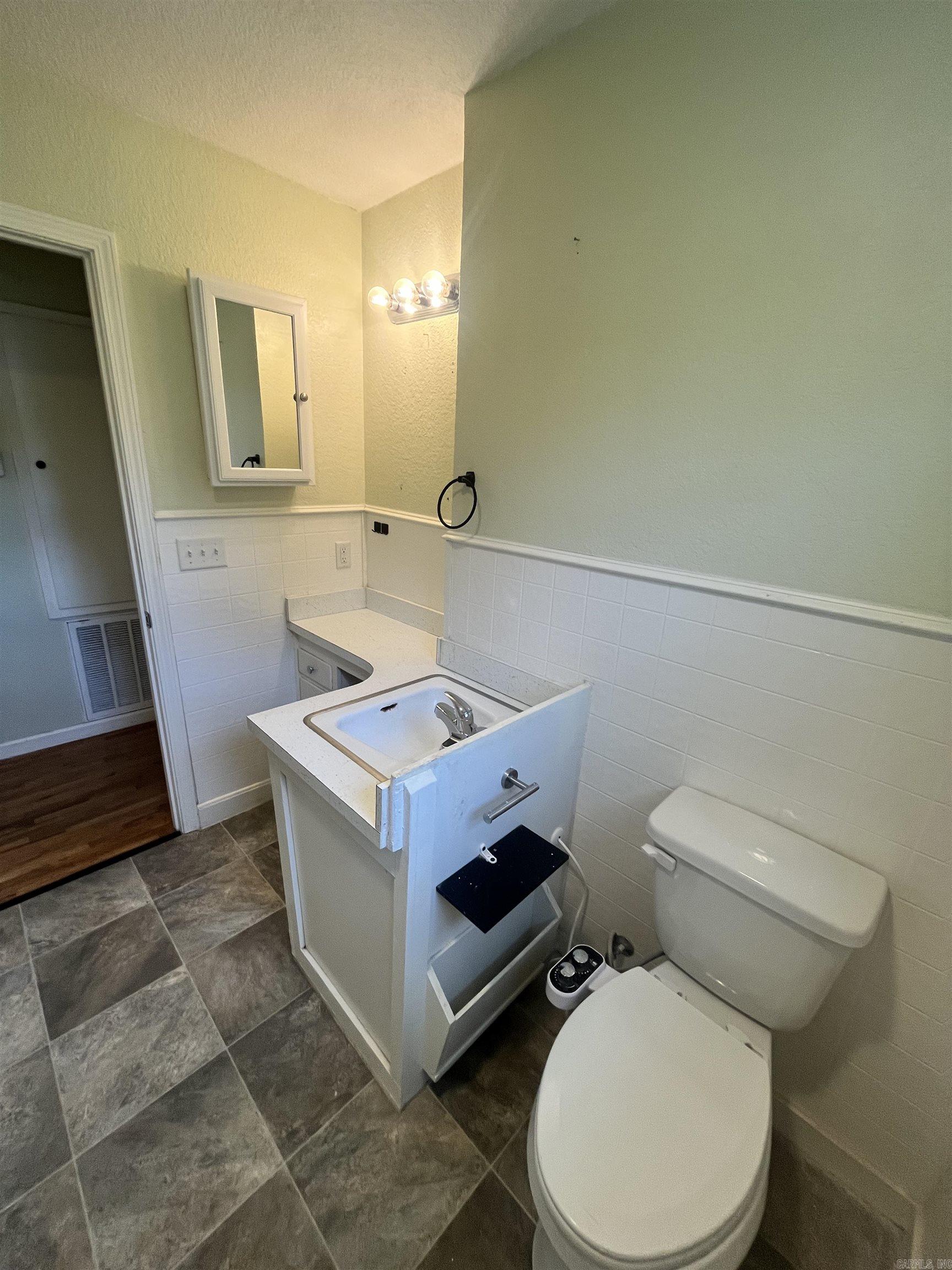 1505 W Park  Searcy, AR