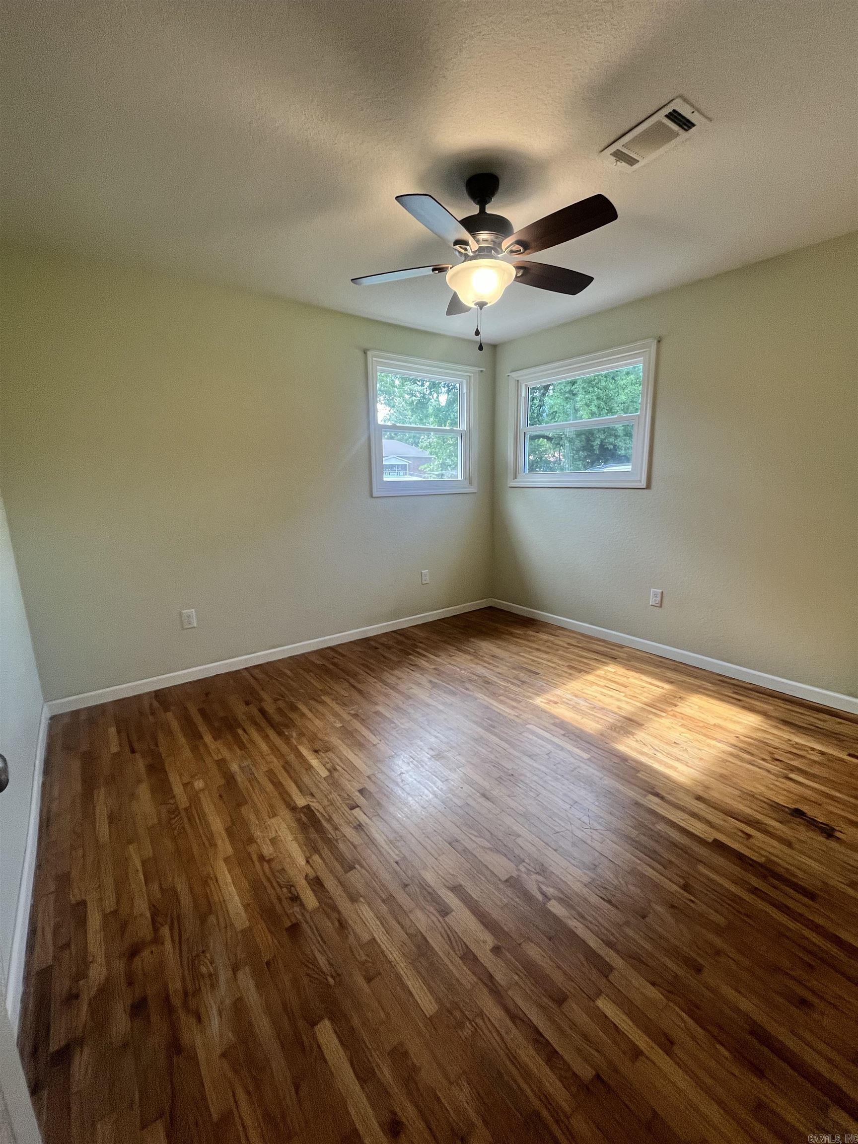 1505 W Park  Searcy, AR