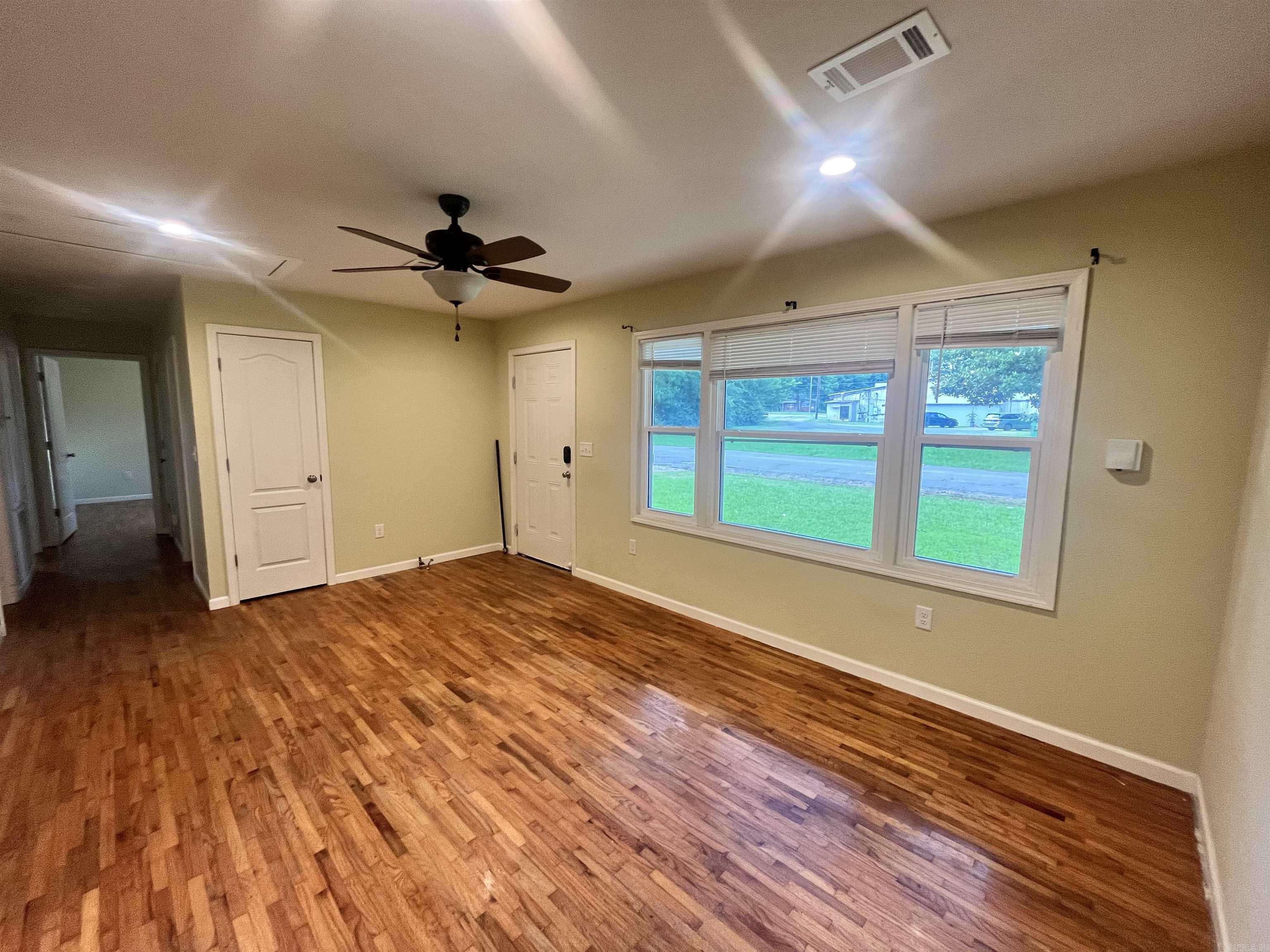 1505 W Park  Searcy, AR
