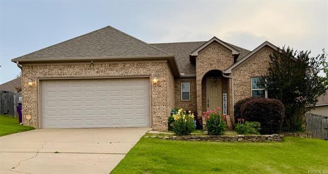 8140 N Haven  Alexander, AR