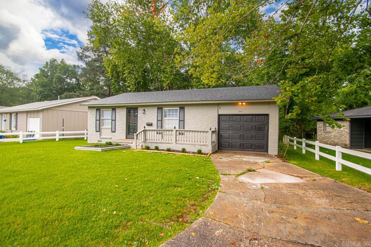 2911 Wynne Dr  Little Rock, AR