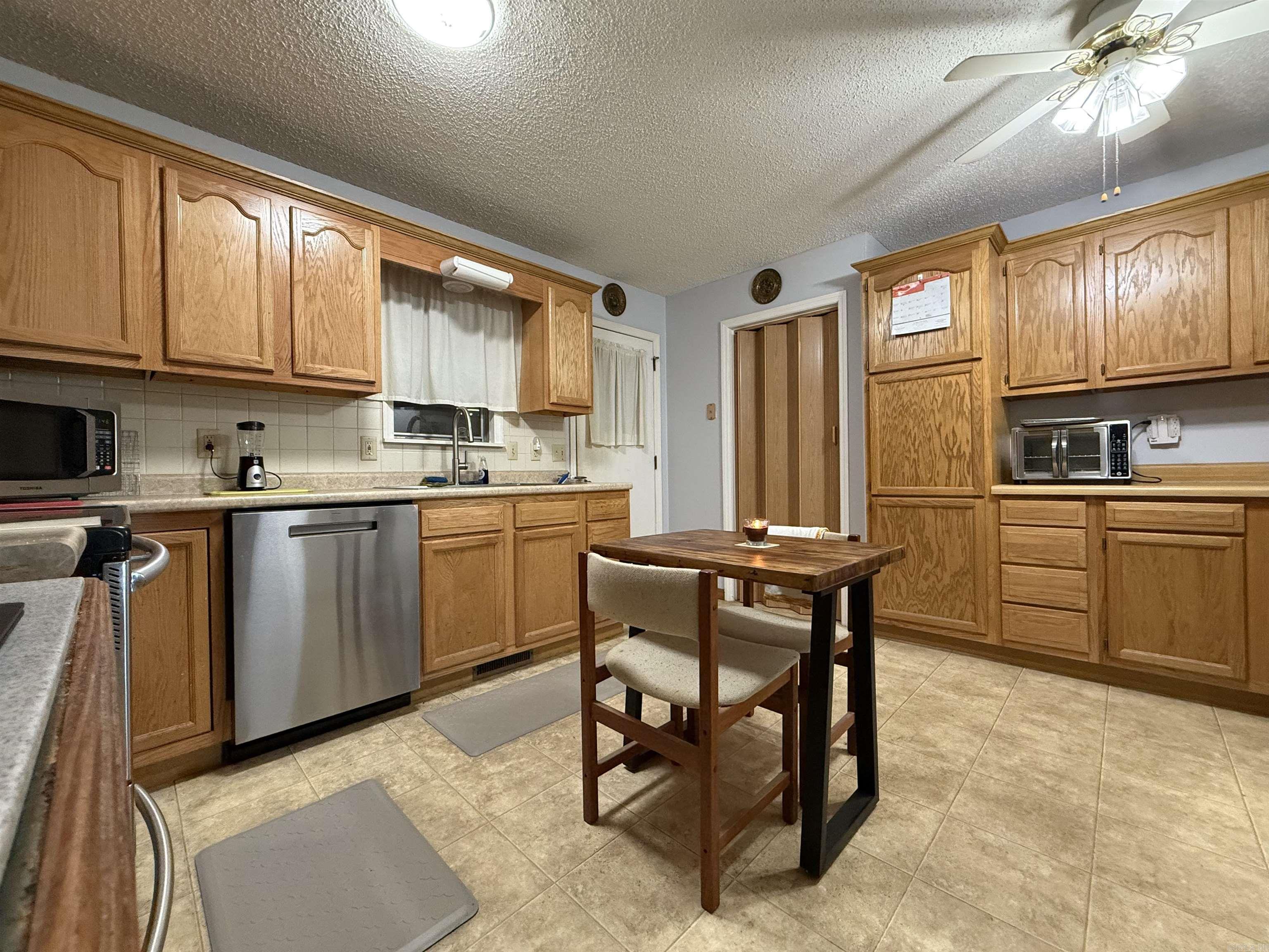 316 N Nightingale  Horseshoe Bend, AR