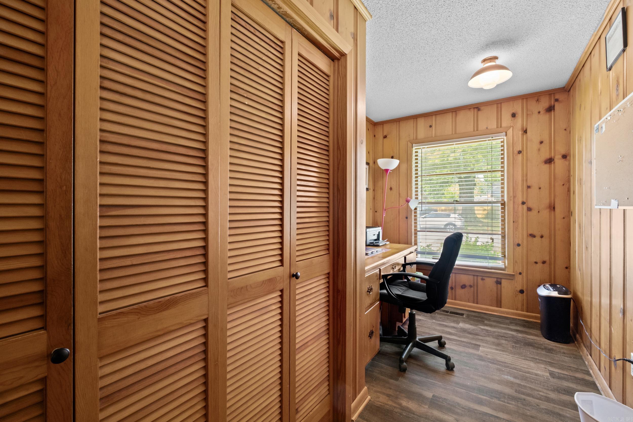 1903 W Arch  Searcy, AR