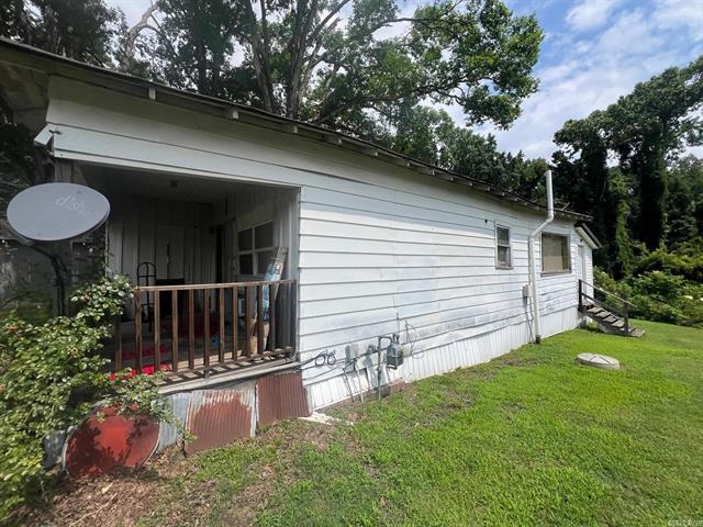 820  Lewis  Bauxite, AR