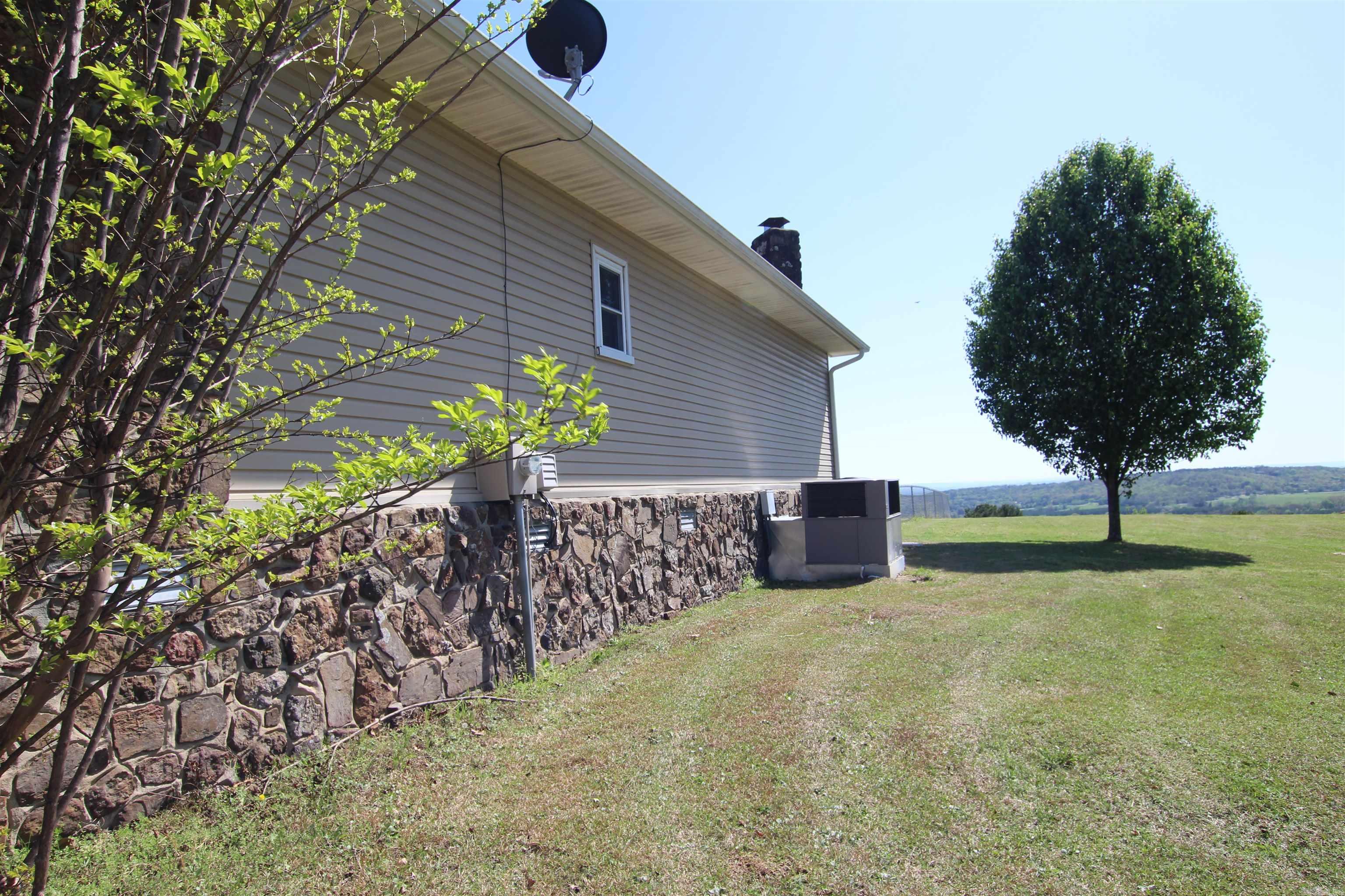 3164 Crow Mountain Road  Russellville, AR