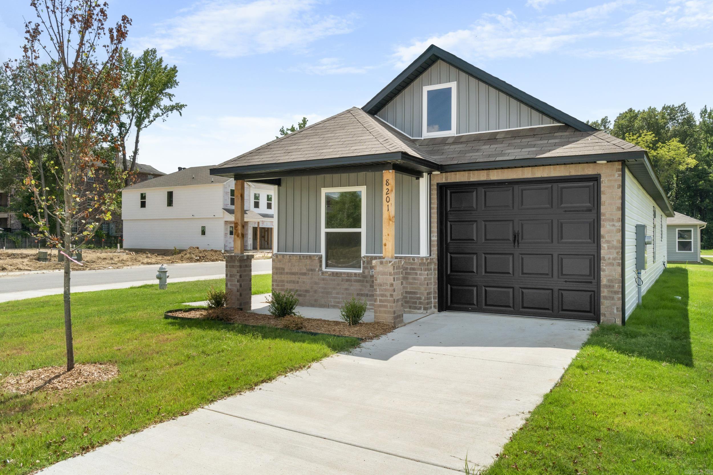 8201 Stacey Lane North Little Rock, AR 72113