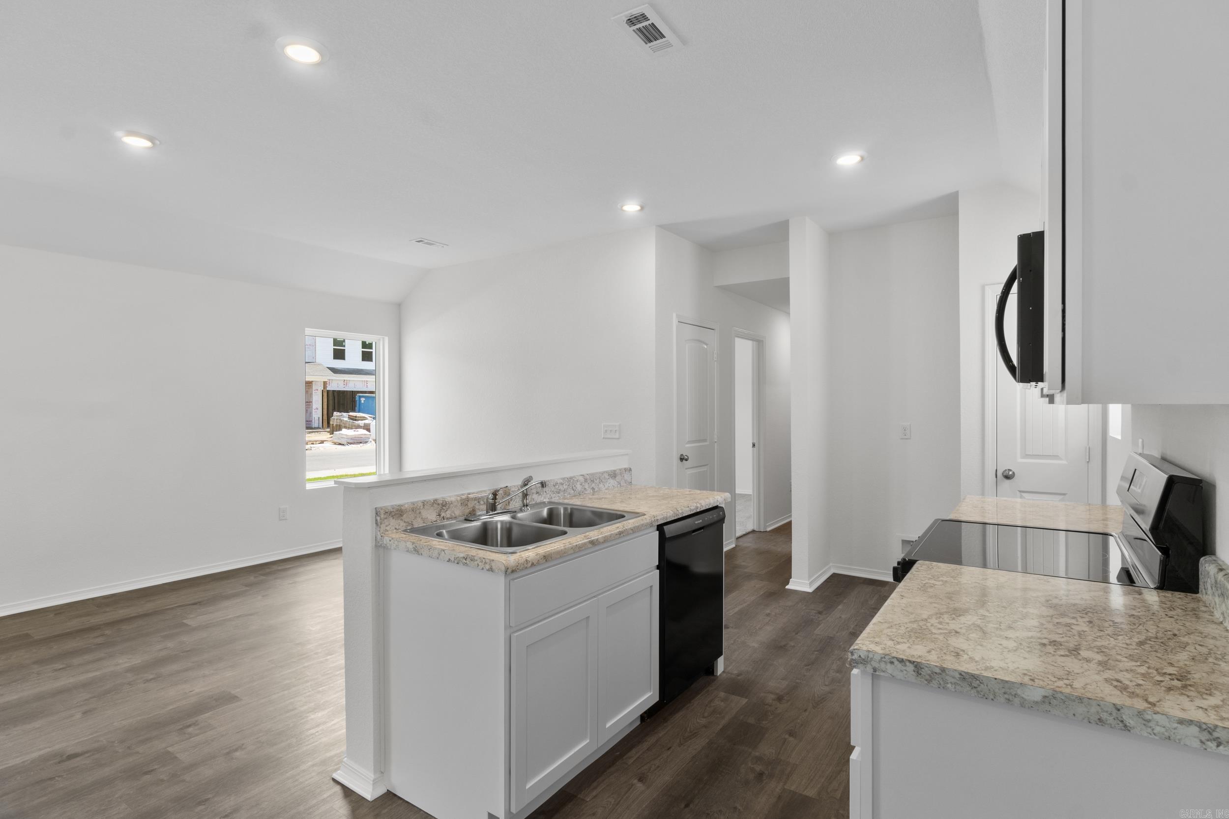 8201 Stacey Lane North Little Rock, AR 72113