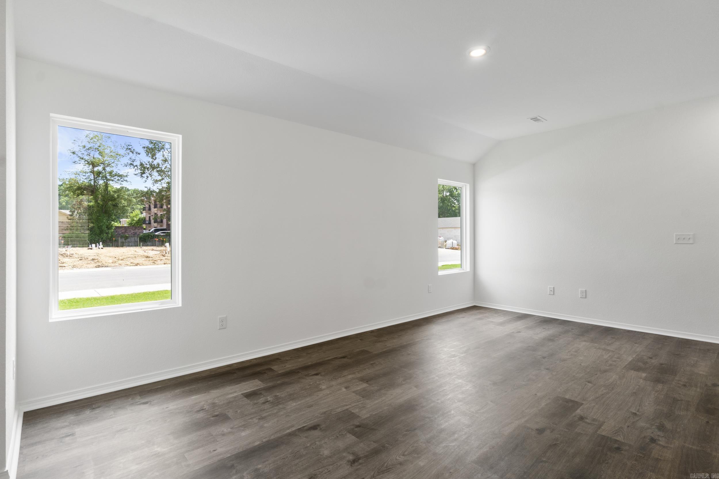 8201 Stacey Lane North Little Rock, AR 72113