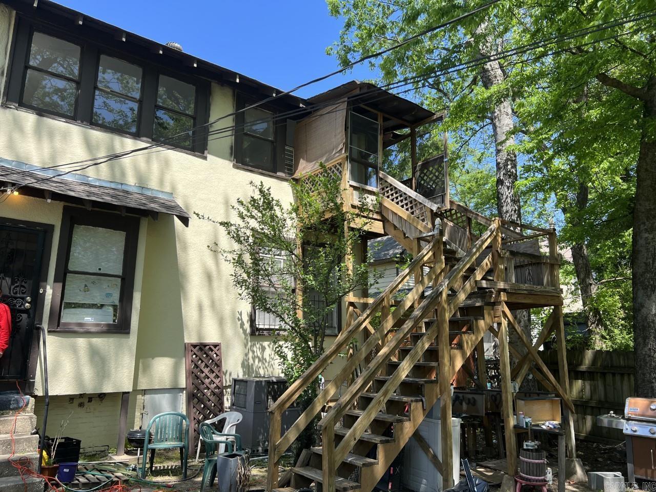 715 Wright Avenue