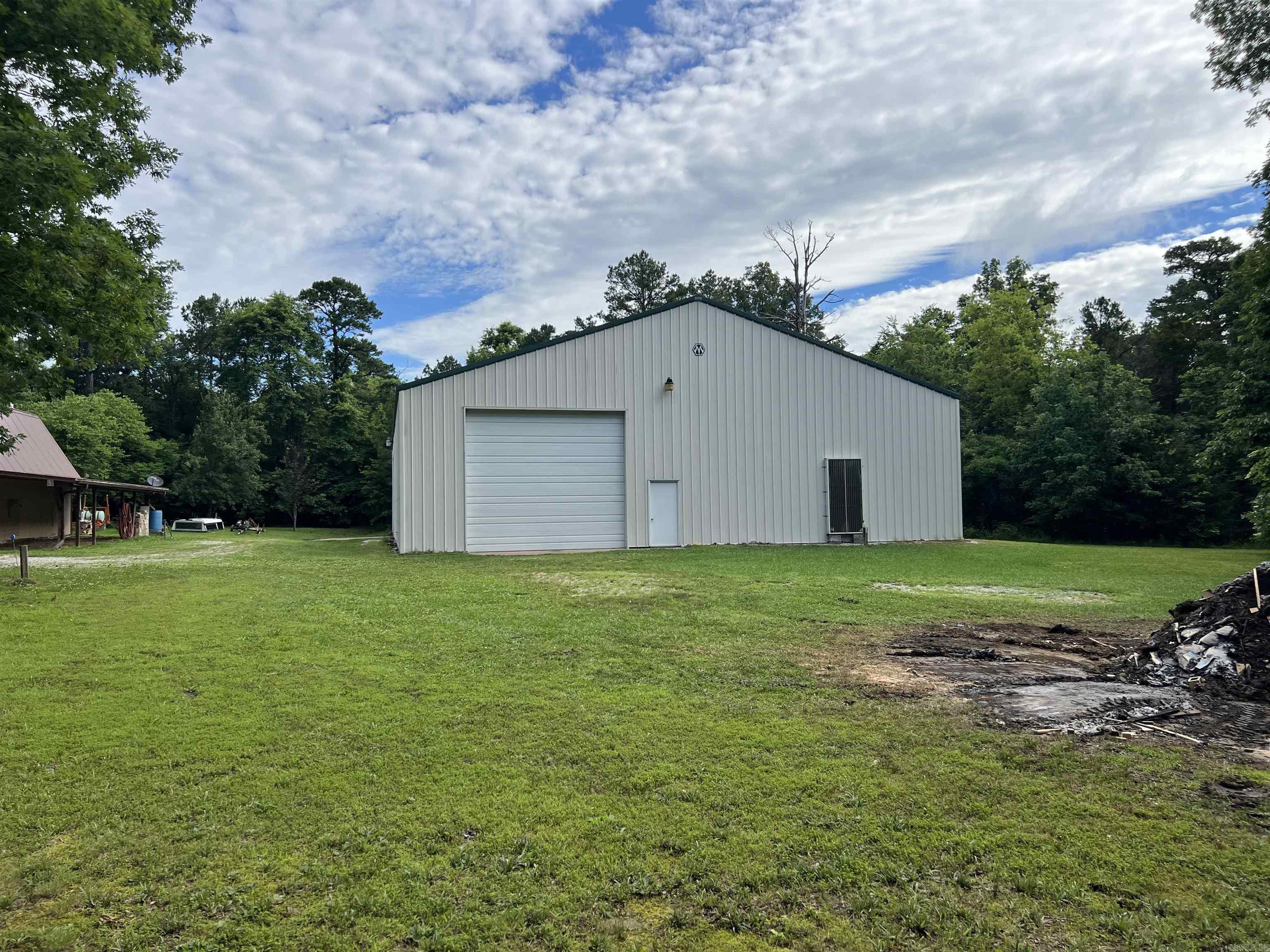 526 Iron Mountain  Mountain View, AR