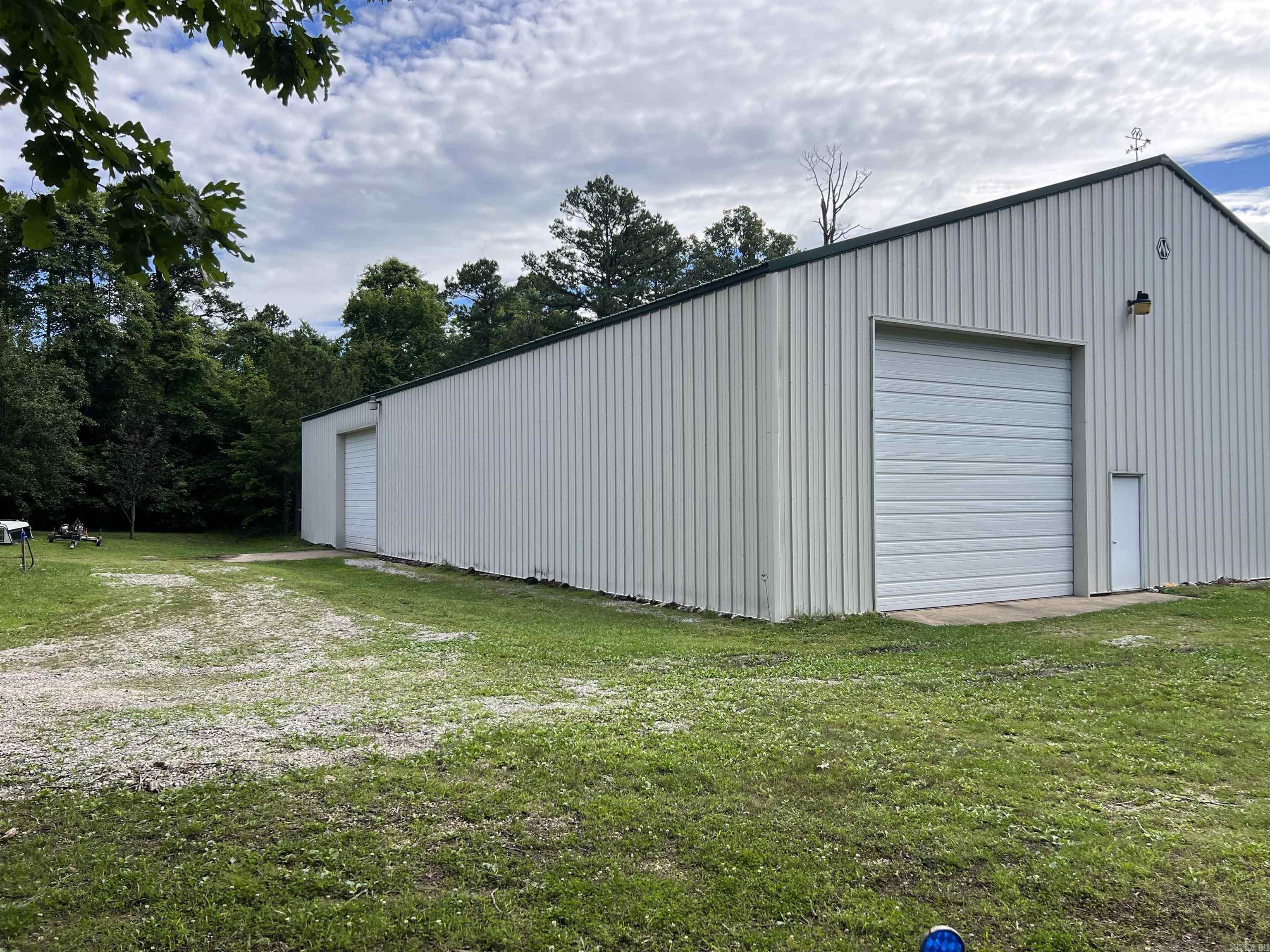 526 Iron Mountain  Mountain View, AR