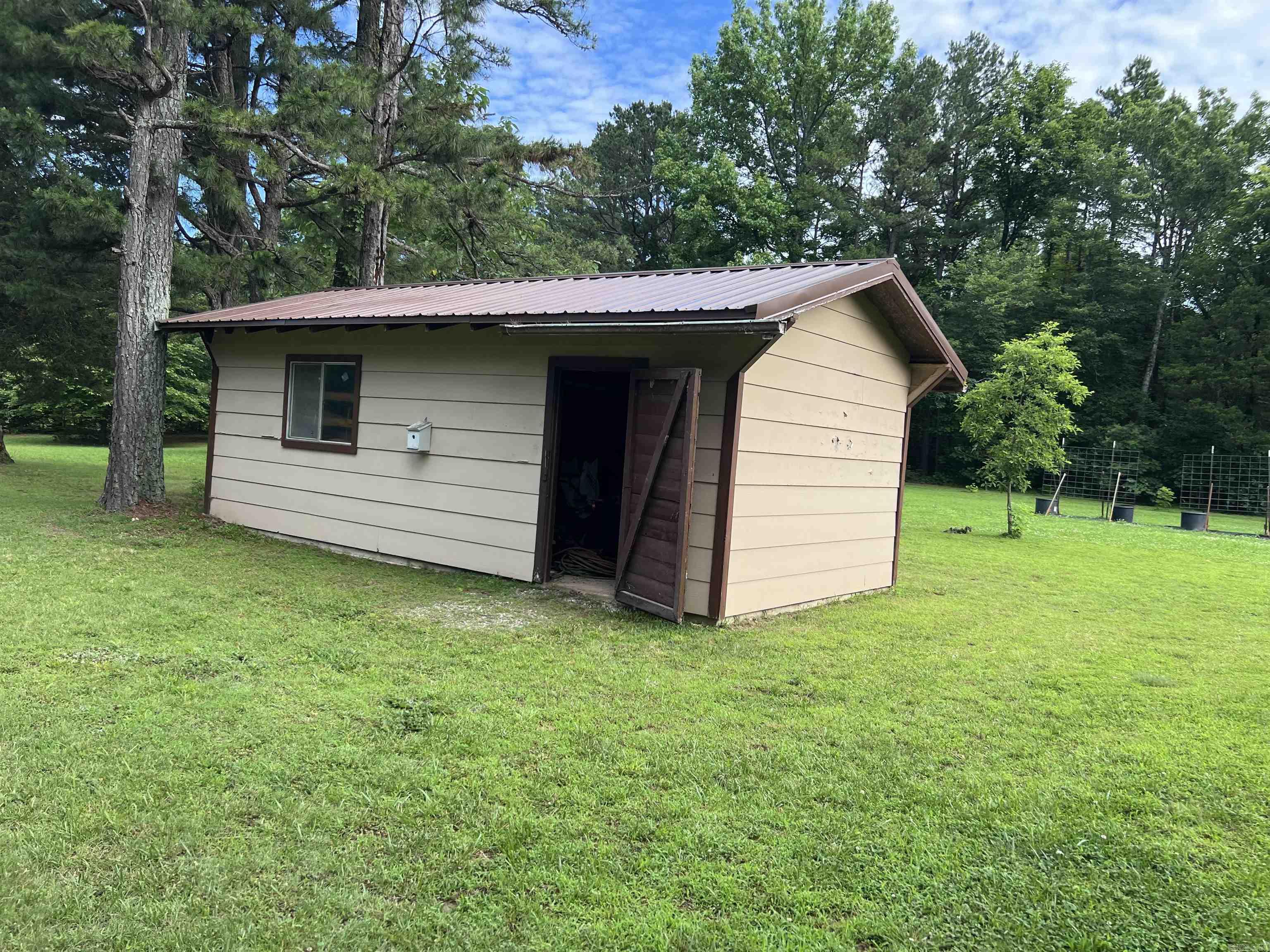 526 Iron Mountain  Mountain View, AR