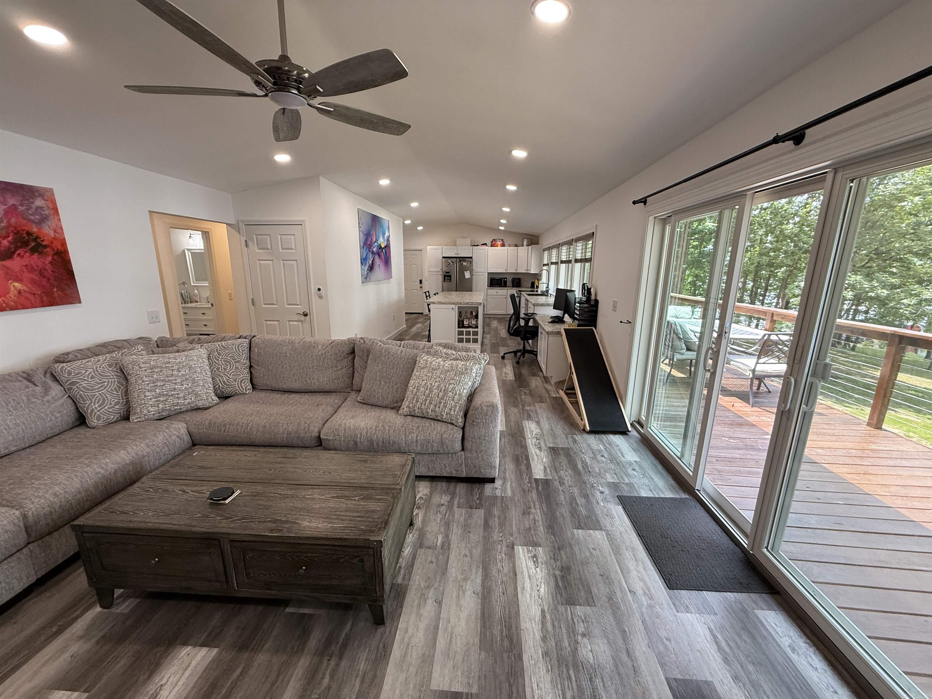 716 S Shore Drive  Horseshoe Bend, AR