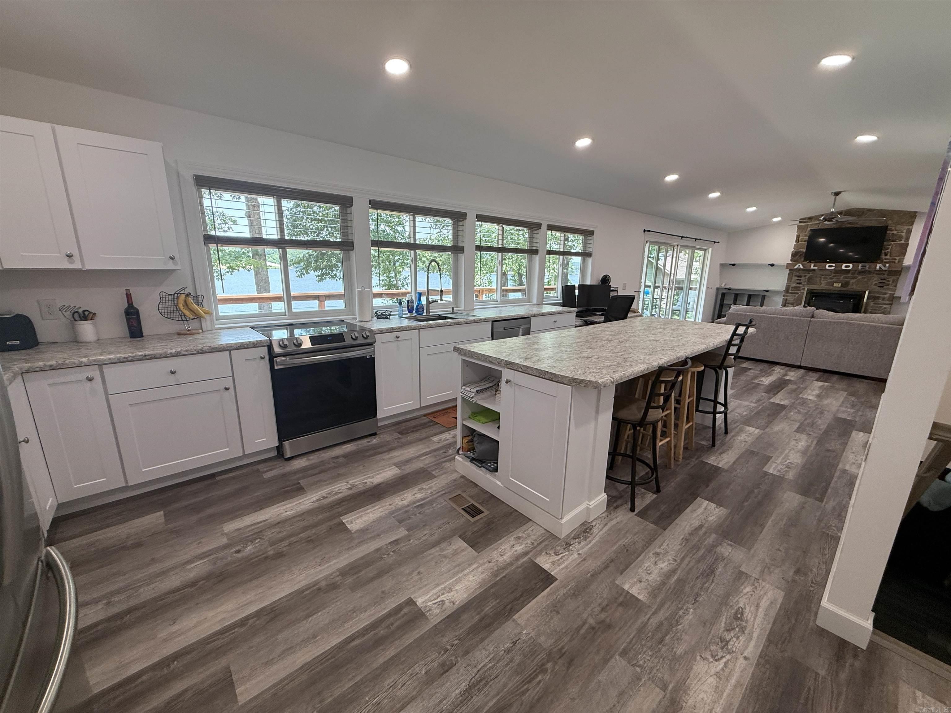 716 S Shore Drive  Horseshoe Bend, AR