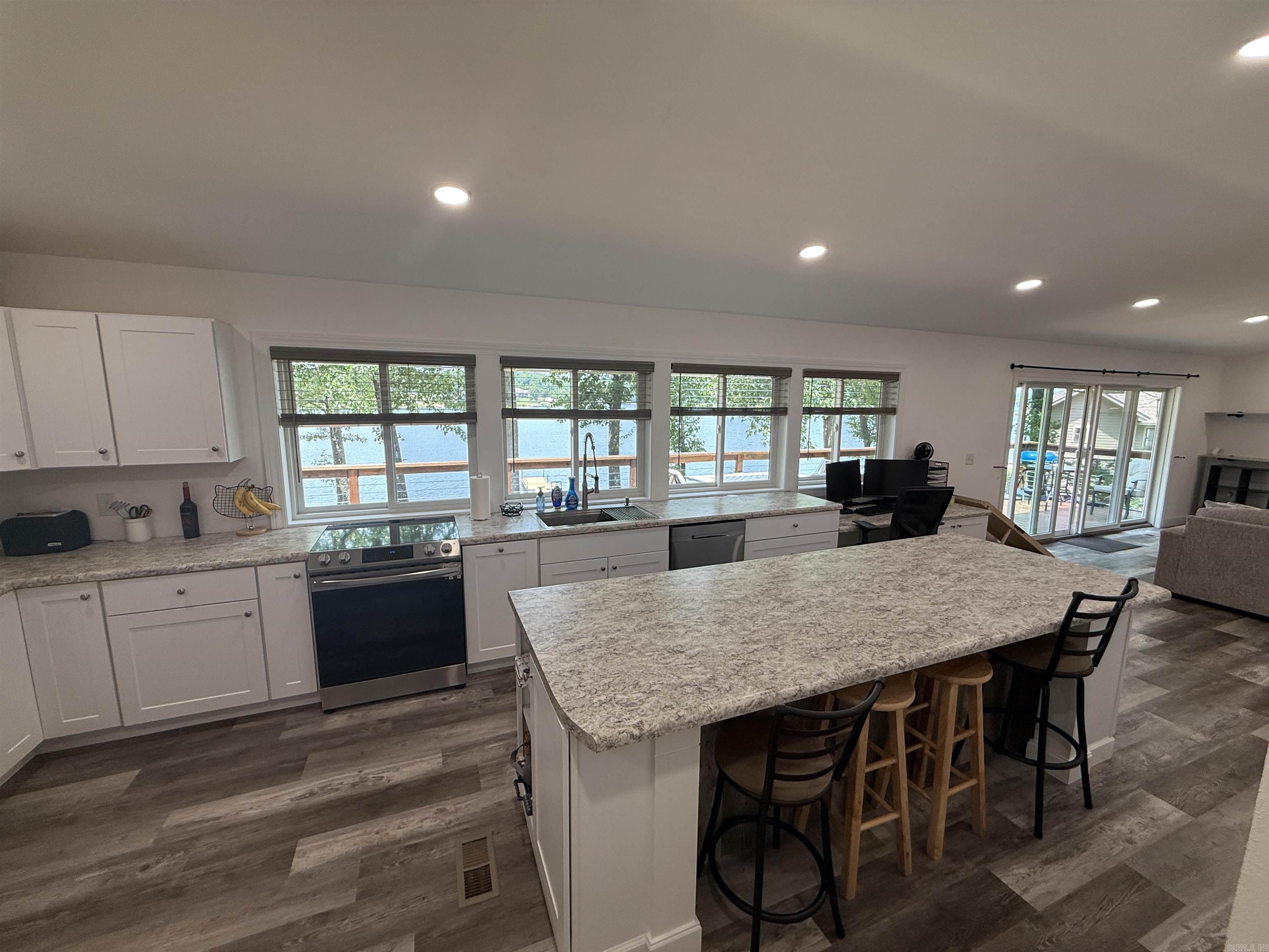 716 S Shore Drive  Horseshoe Bend, AR