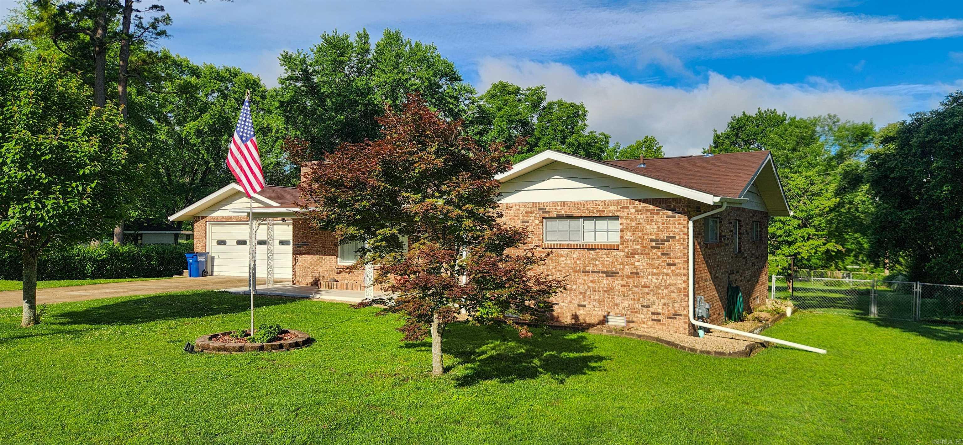 1000 Waverly Road  Mountain Home, AR