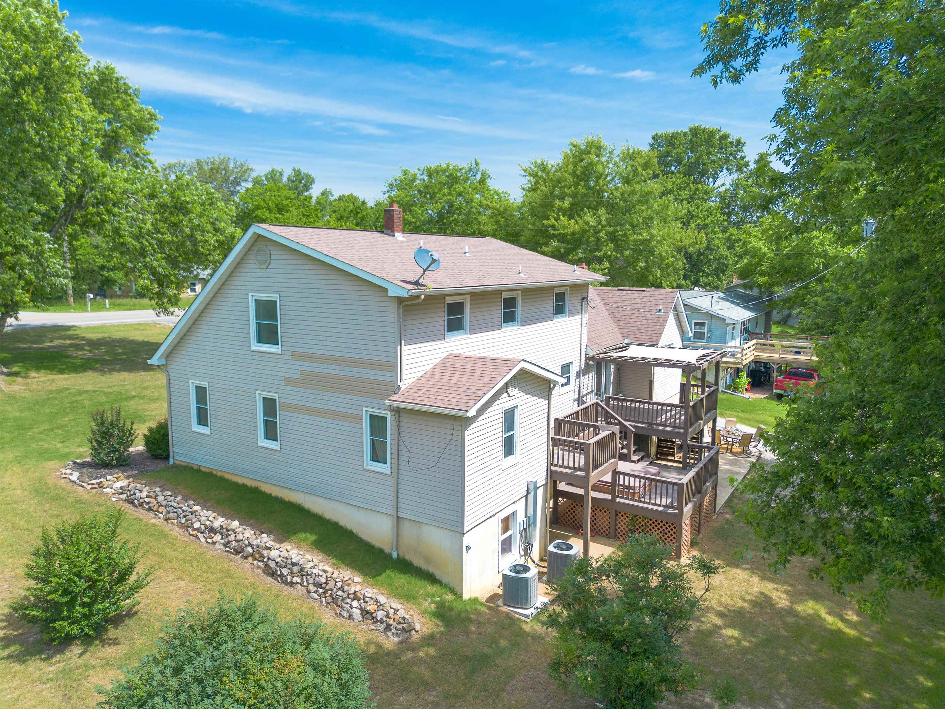 450 S Main St  Salem, AR