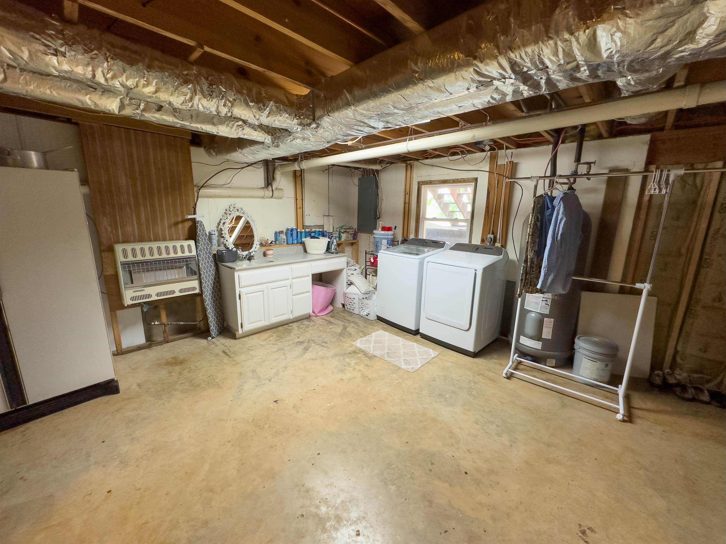 450 S Main St  Salem, AR