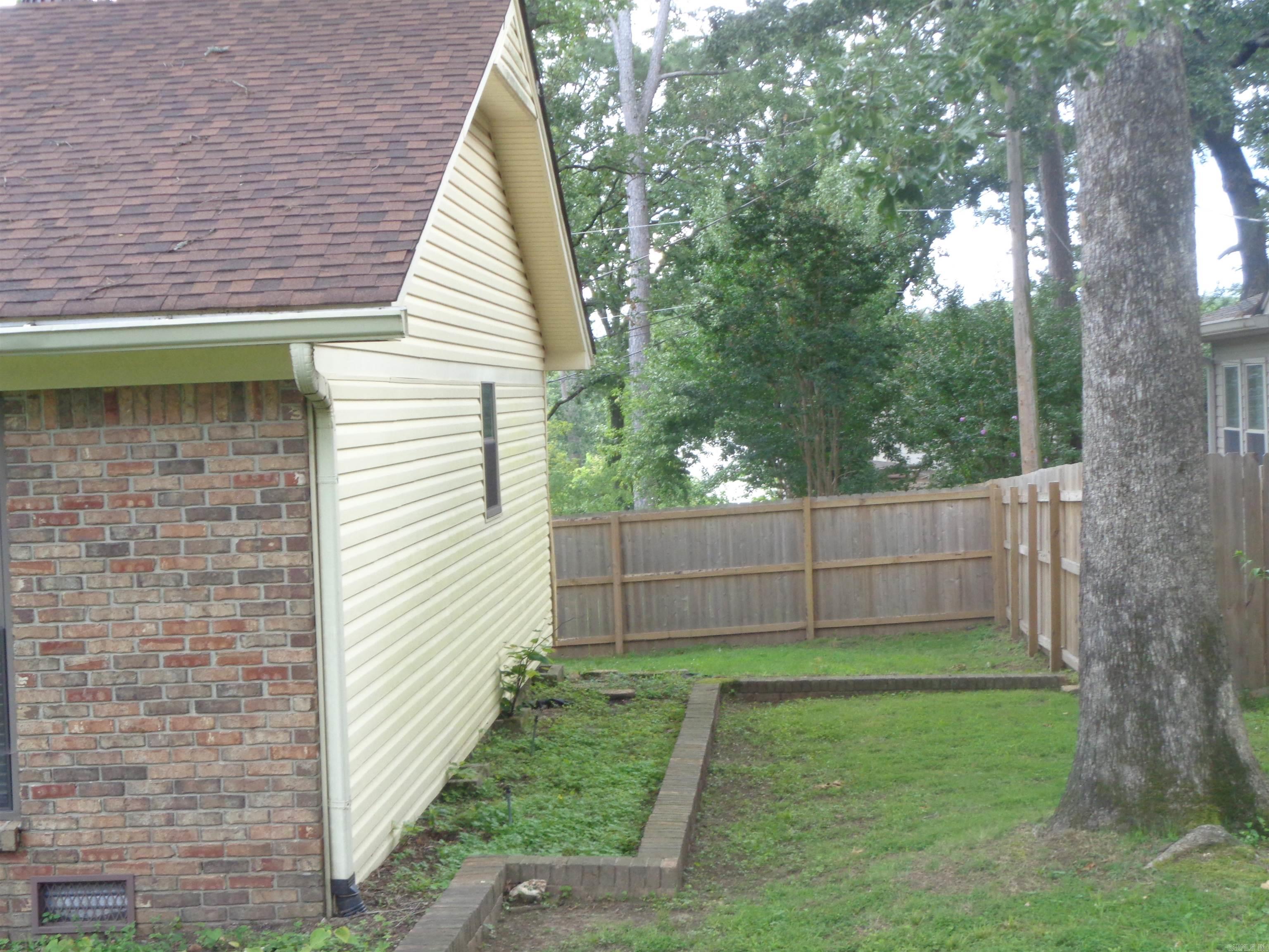 2 Wellington  Little Rock, AR
