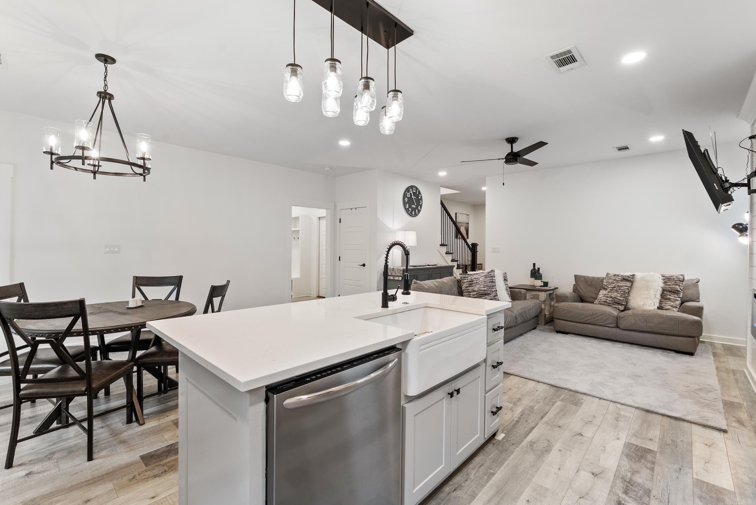 1735 Rohan  Conway, AR