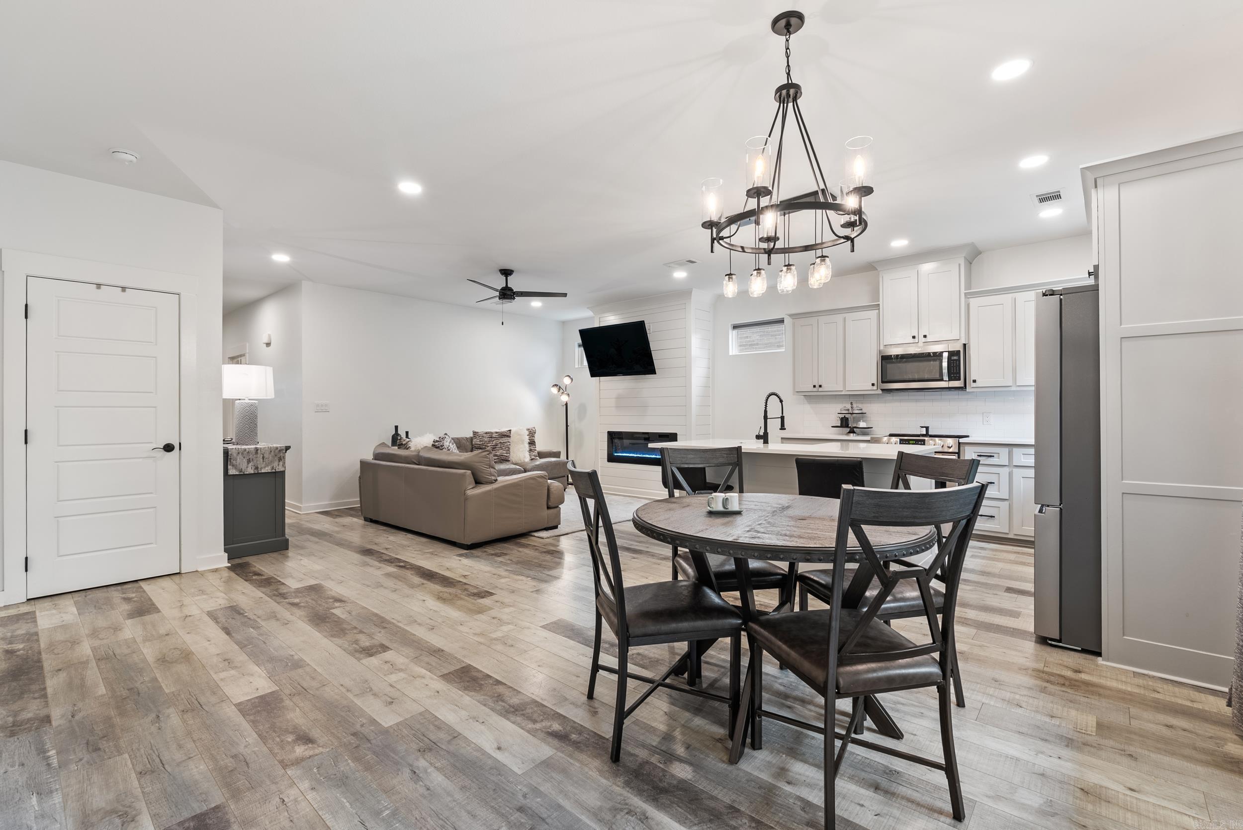 1735 Rohan  Conway, AR
