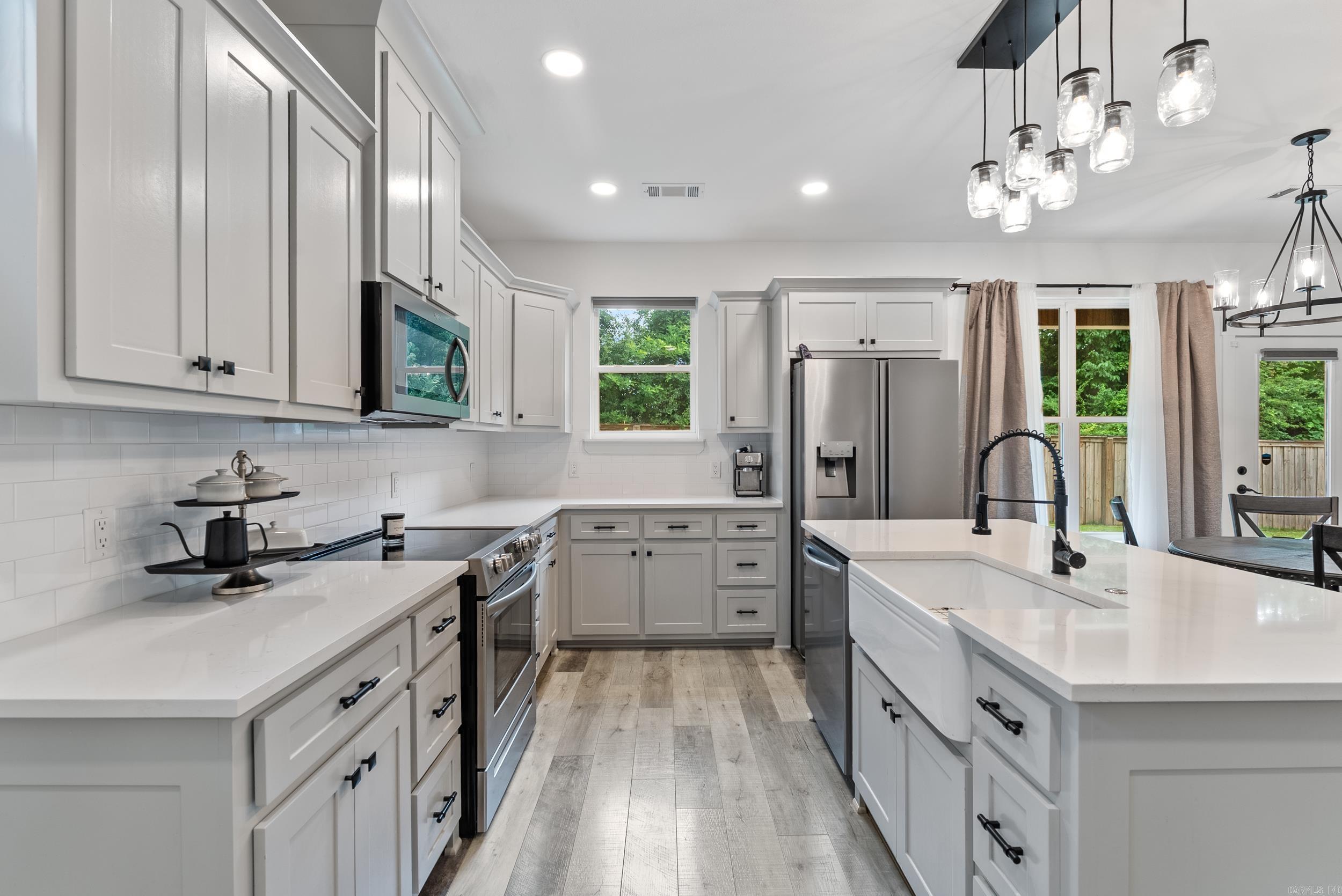 1735 Rohan  Conway, AR