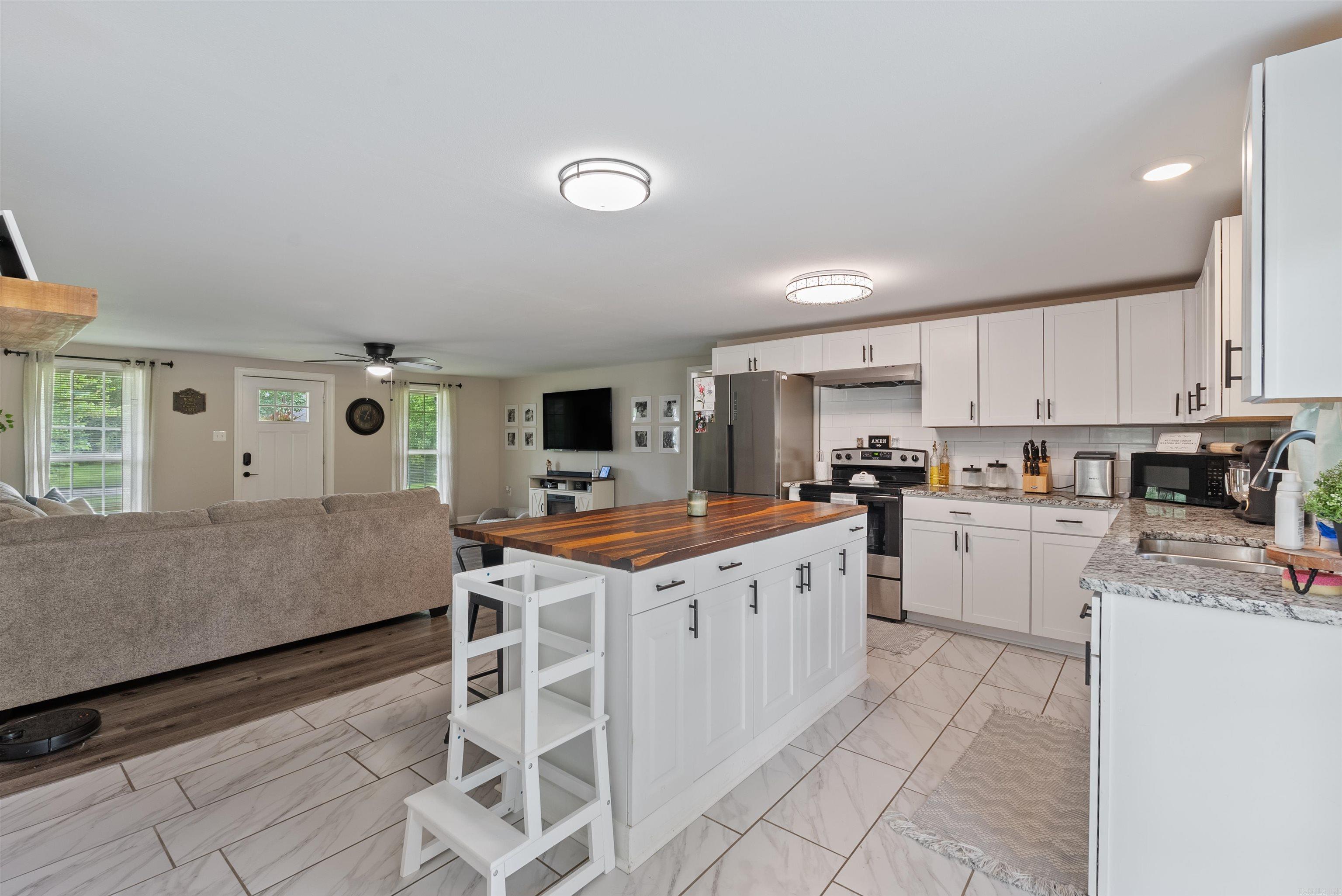 211 Pintar Ln  Ward, AR