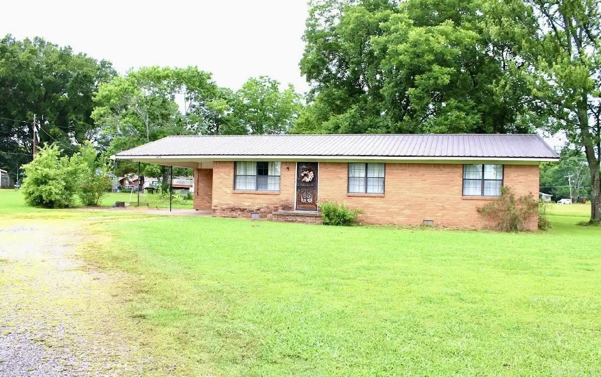 4856 HWY 367  McRae, AR