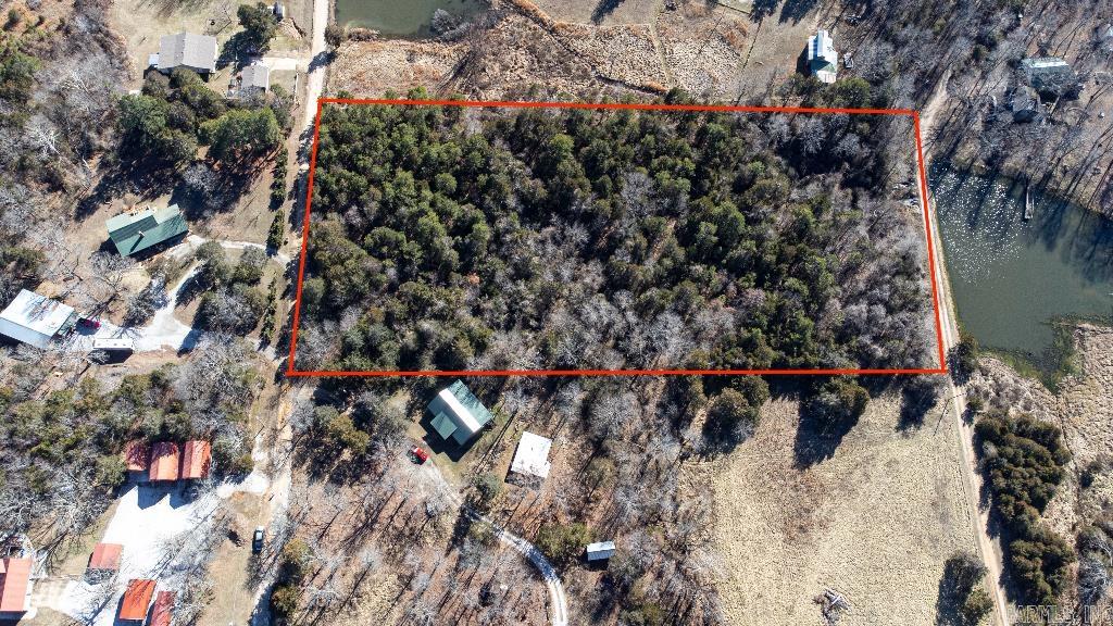 7 Little Pond  Mountain View, AR