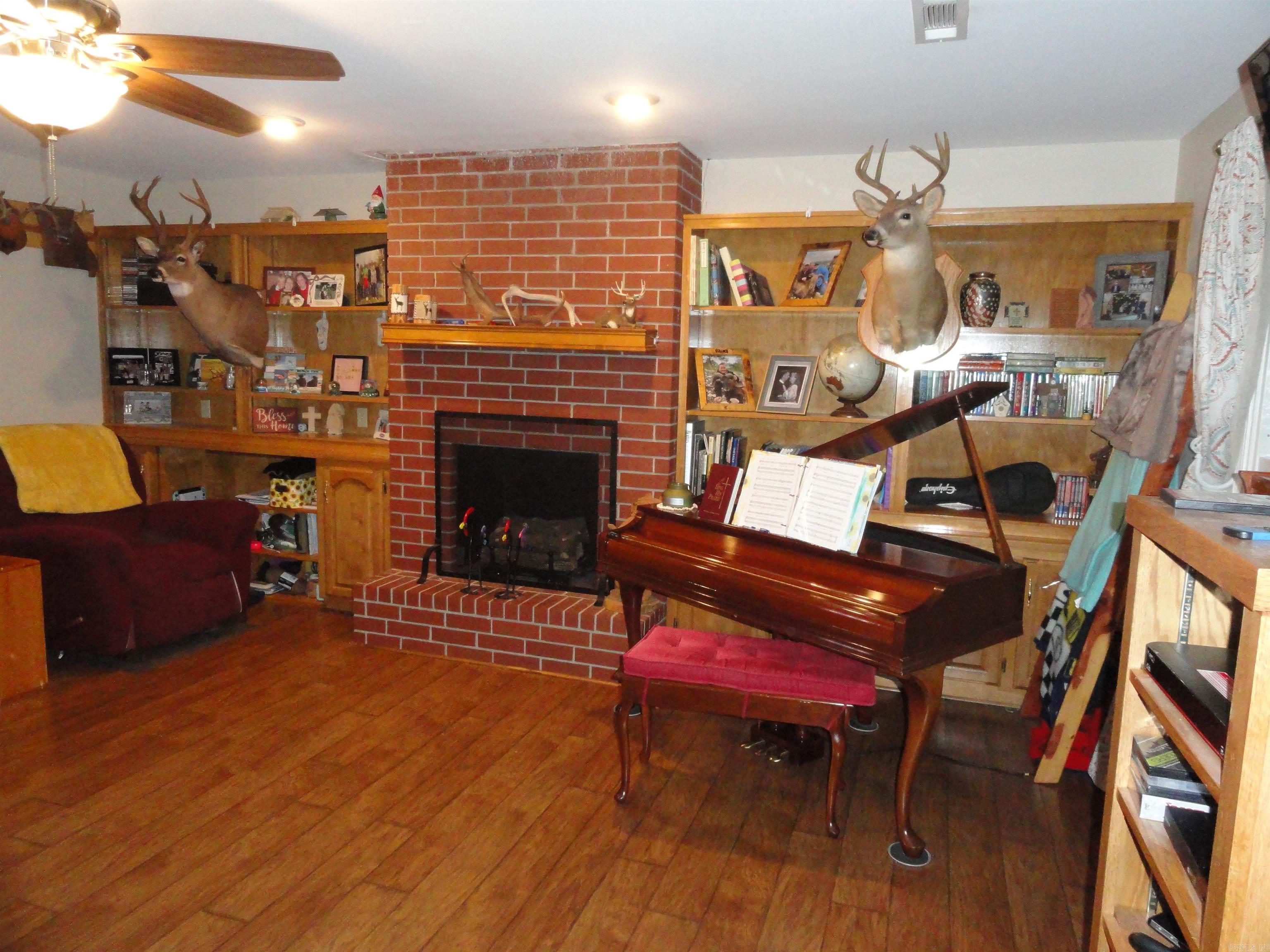 205 Westwood  Marshall, AR