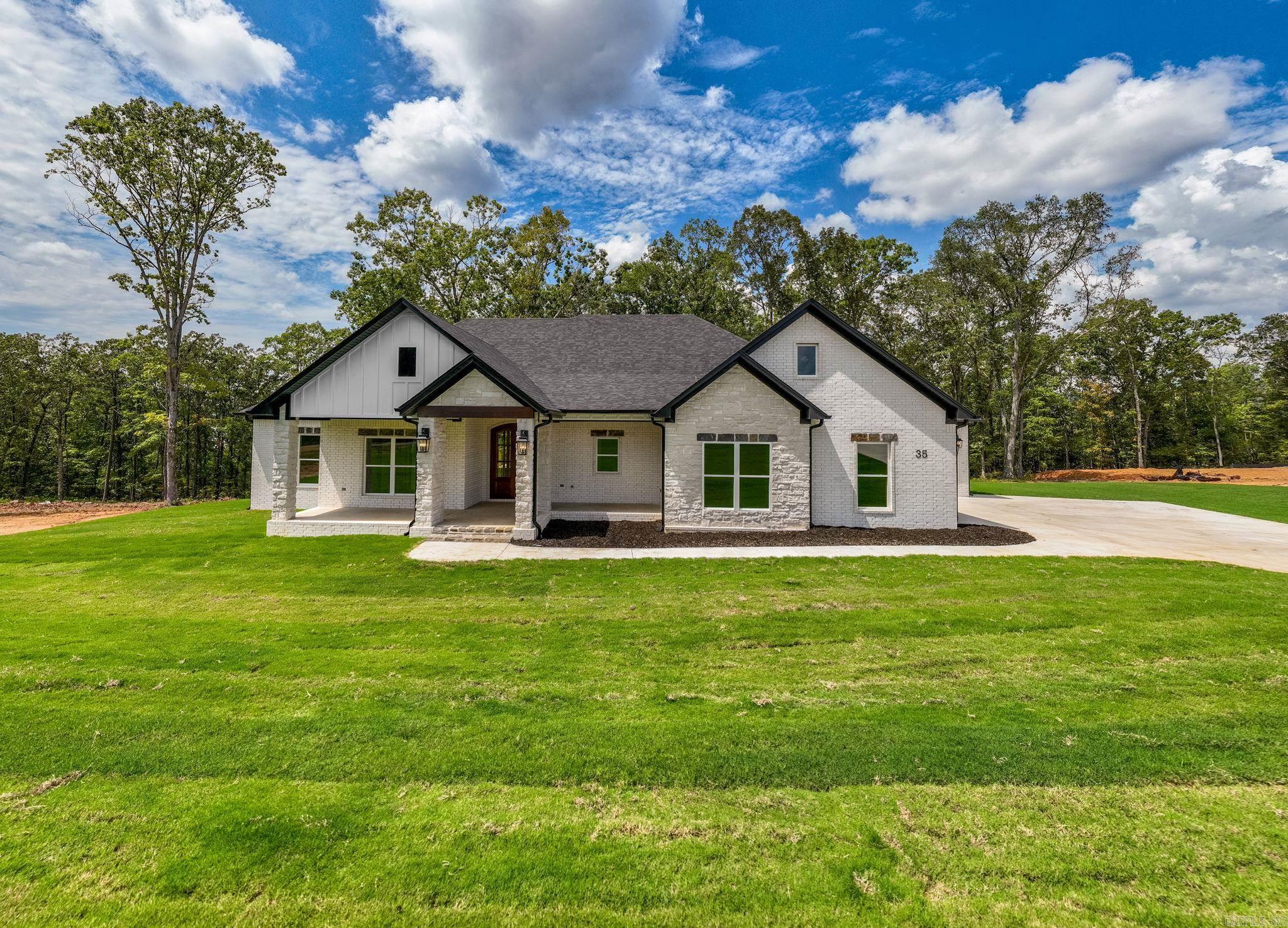 35 Elrod Drive