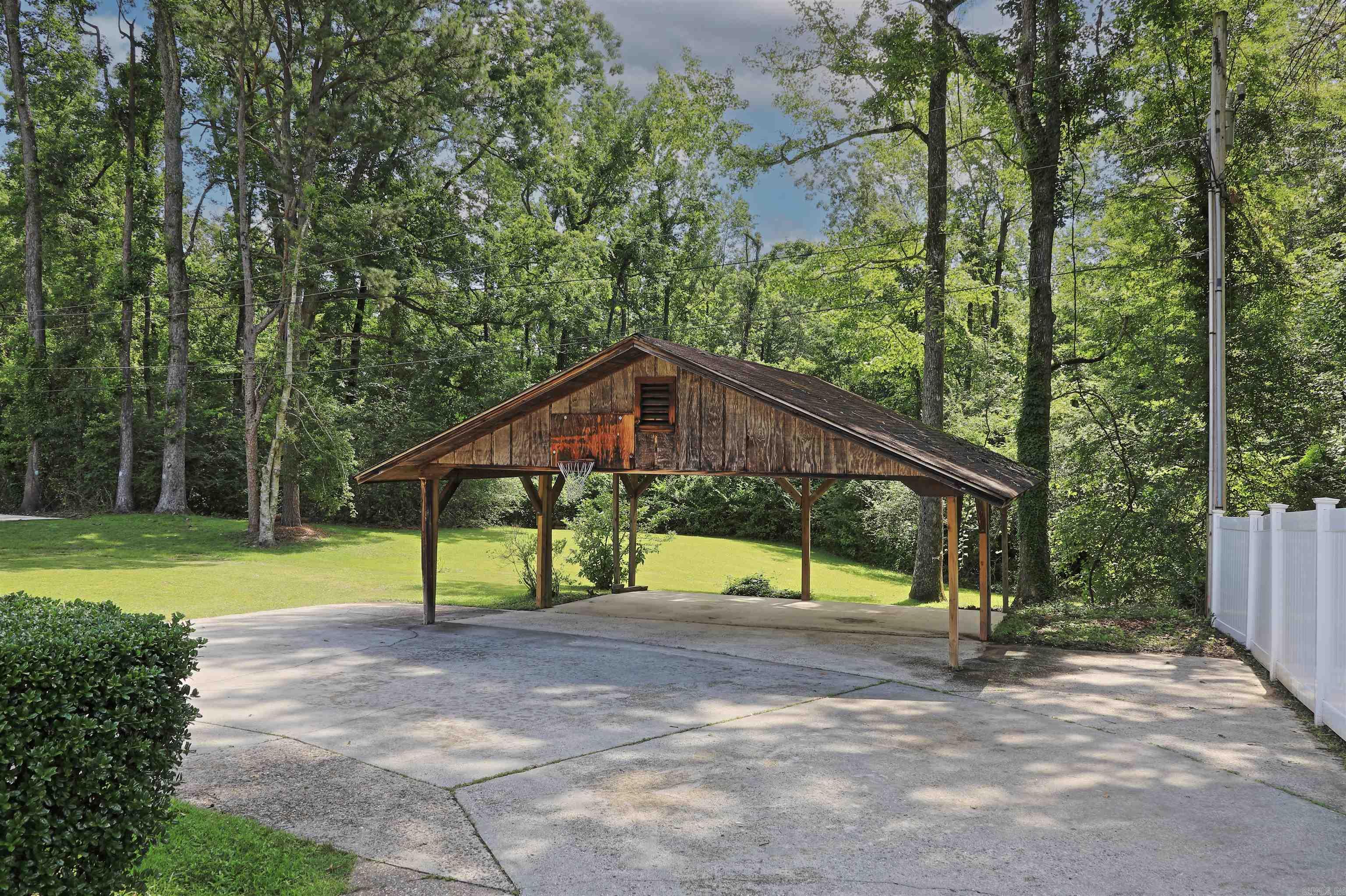 6 Elaine Road  Sheridan, AR