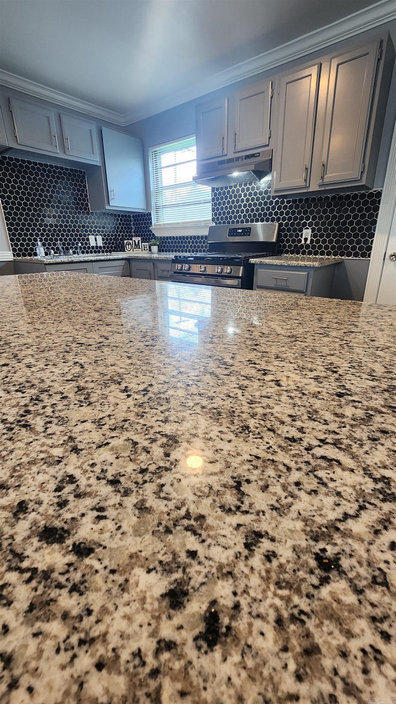 5202 S Woodland Dr  North Little Rock, AR
