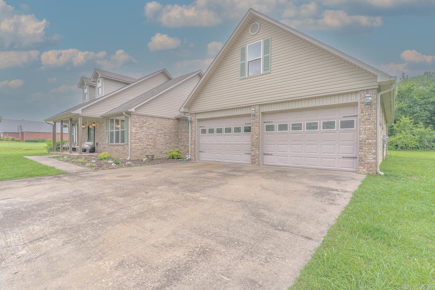 2 Deer Run  Clarksville, AR