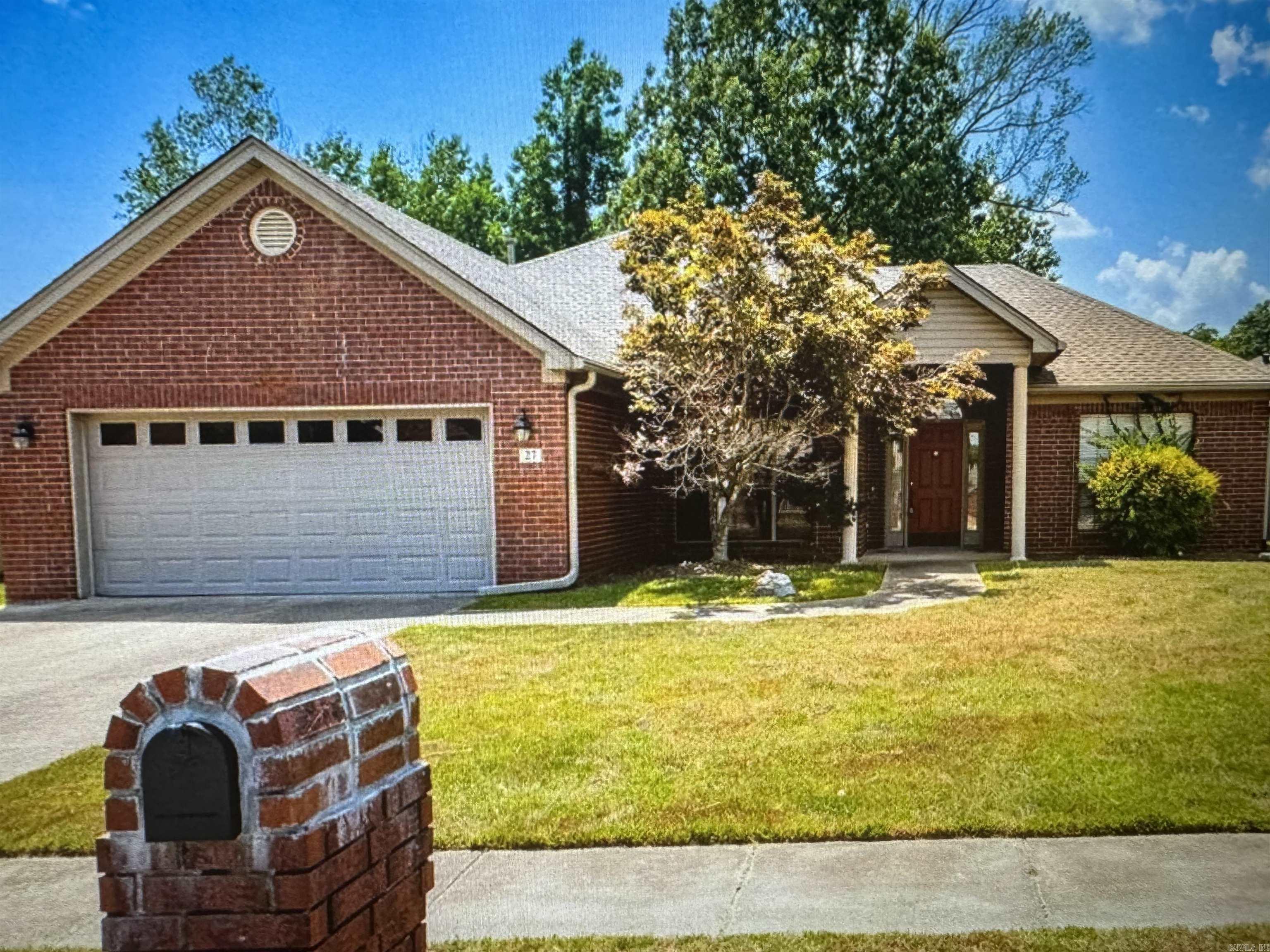 27 WEDGESIDE DR  Little Rock, AR