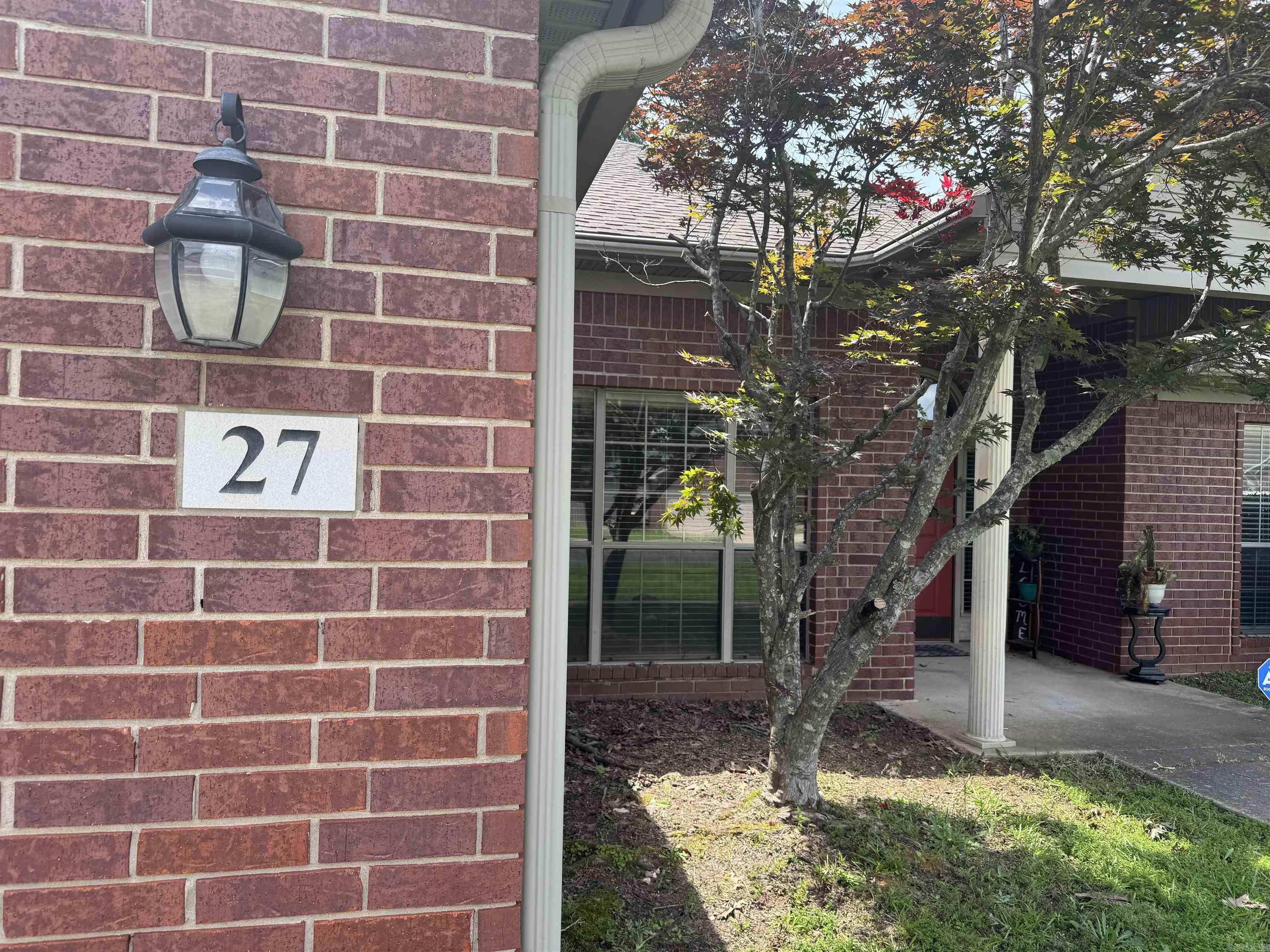 27 WEDGESIDE DR  Little Rock, AR