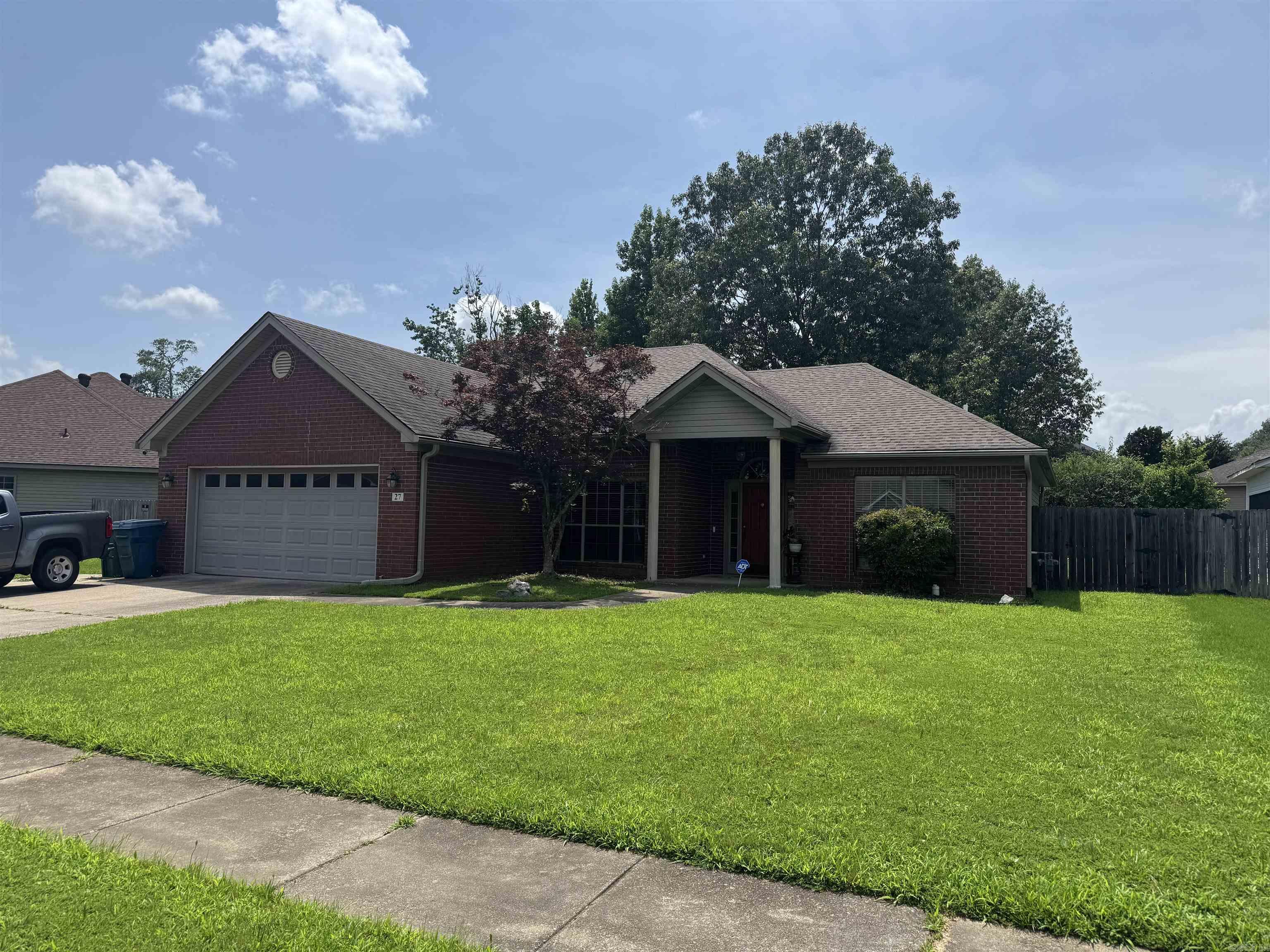 27 WEDGESIDE DR  Little Rock, AR