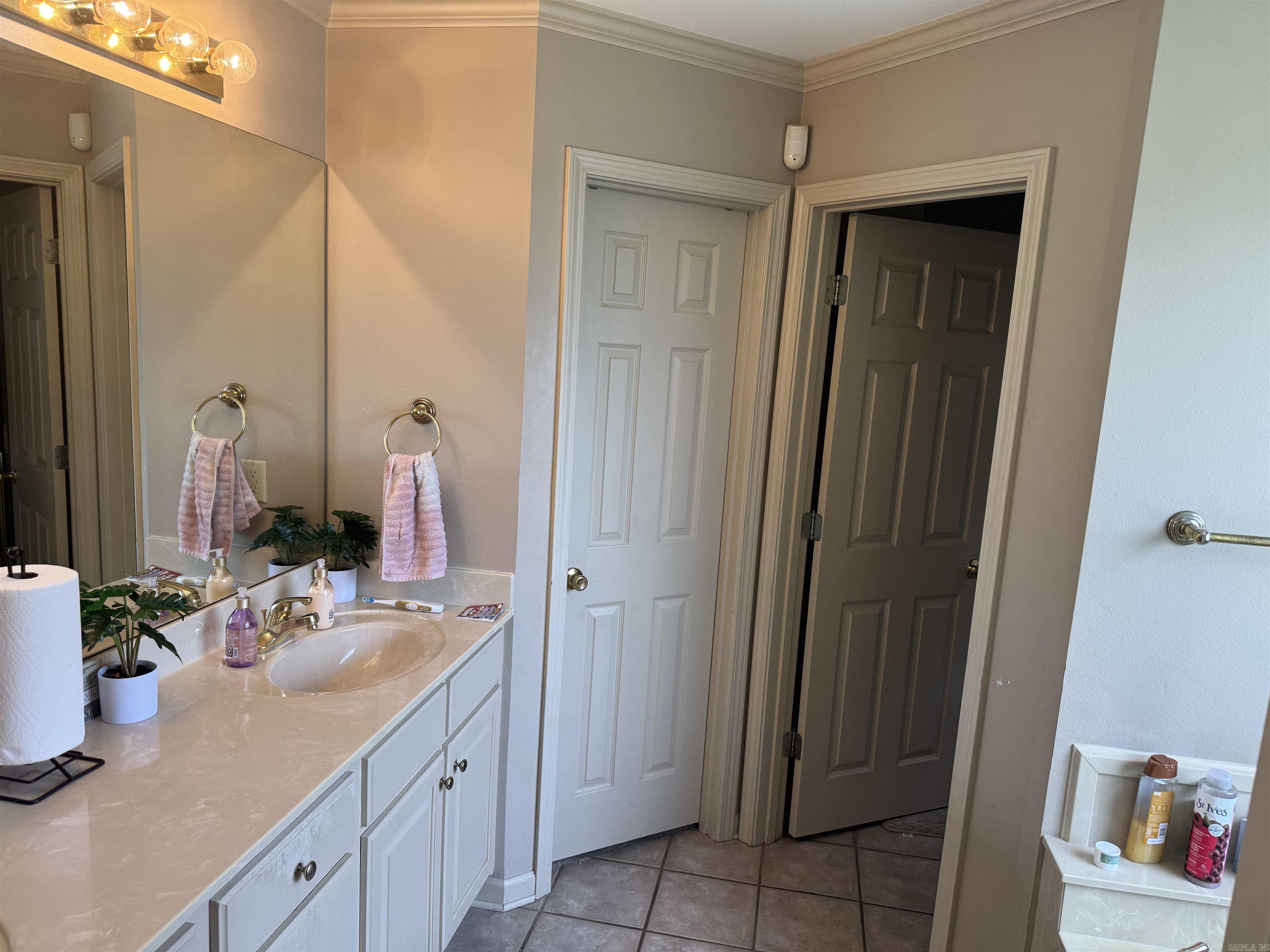 27 WEDGESIDE DR  Little Rock, AR
