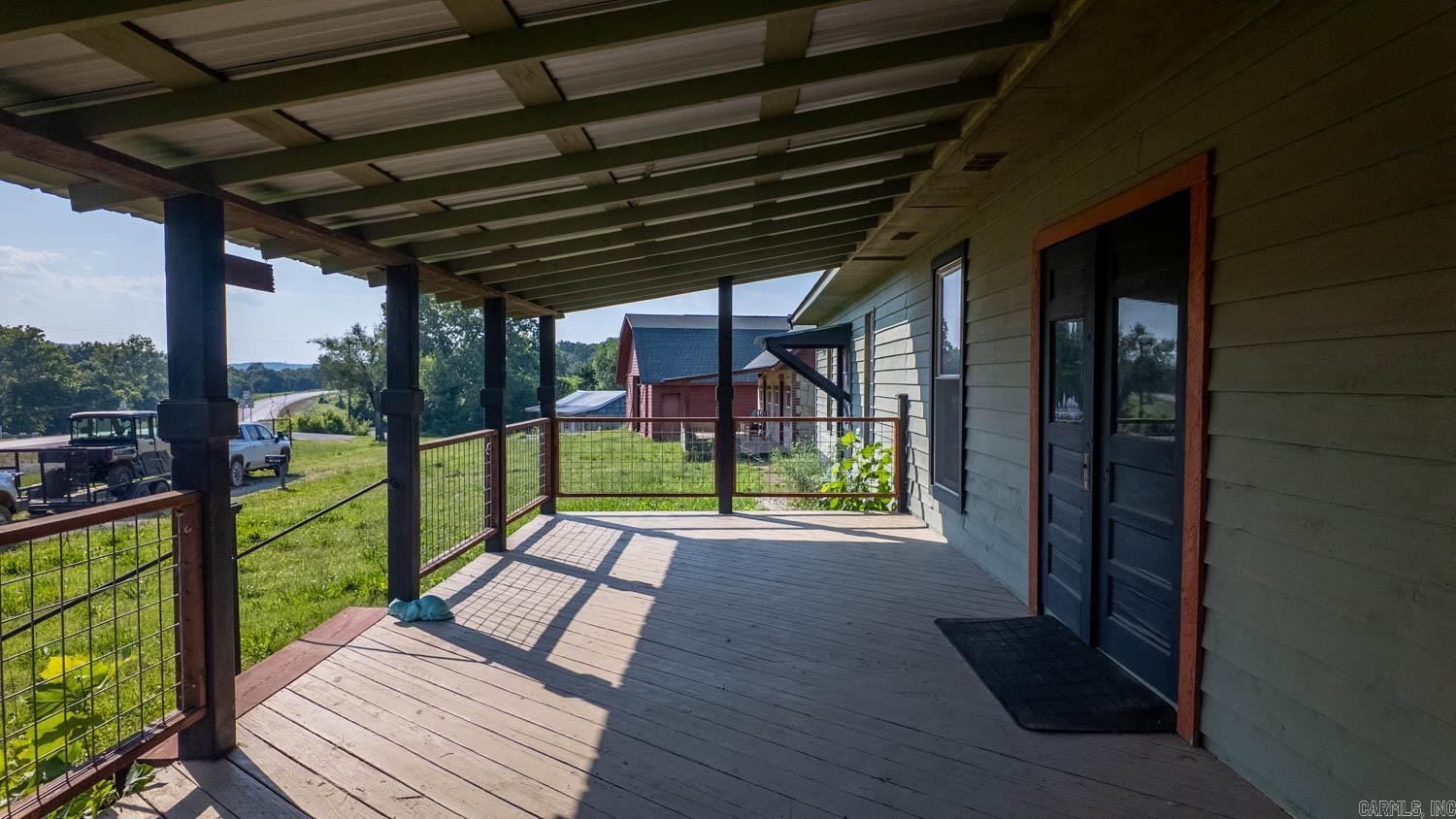 2516 US Highway 63  Hardy, AR